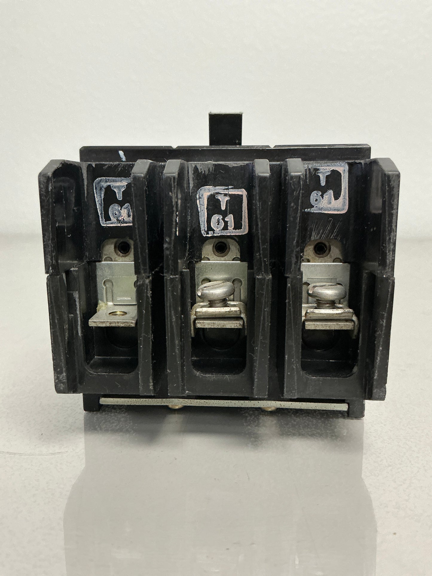 Used GHB3015 3 Pole, 15 Amps, 480 Volts