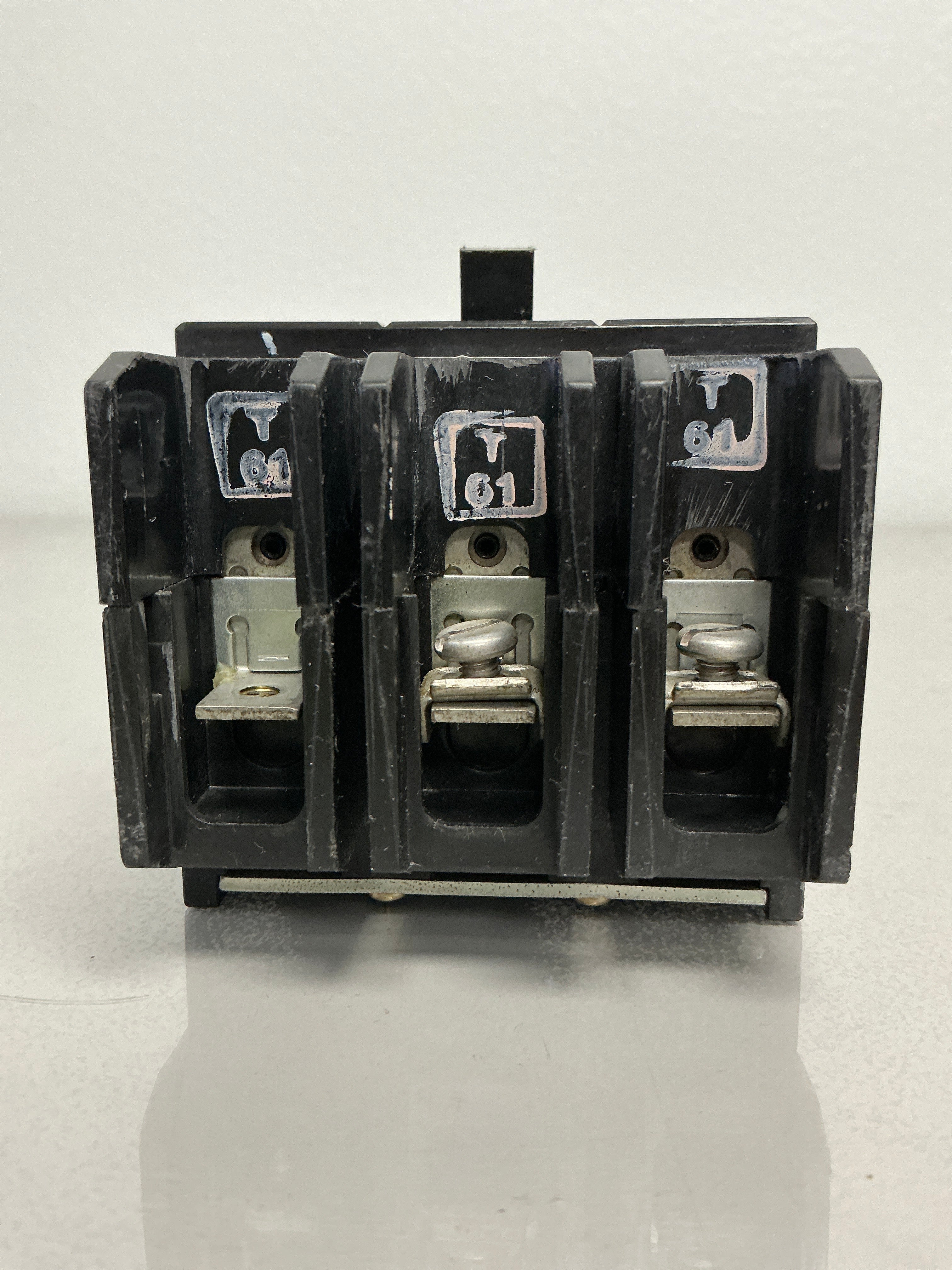 Used GHB3015 3 Pole, 15 Amps, 480 Volts