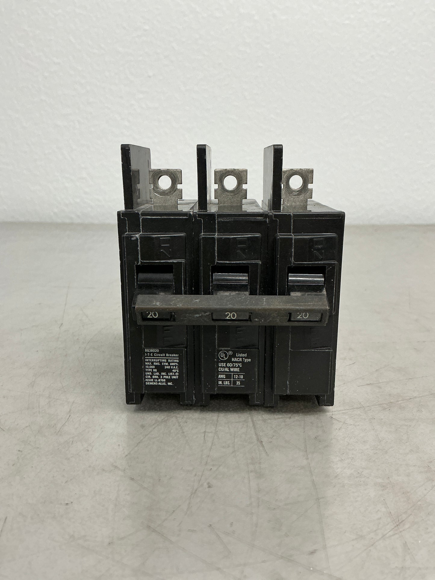 Used BQ3B020 3 Pole, 20 Amps, 240 Volts