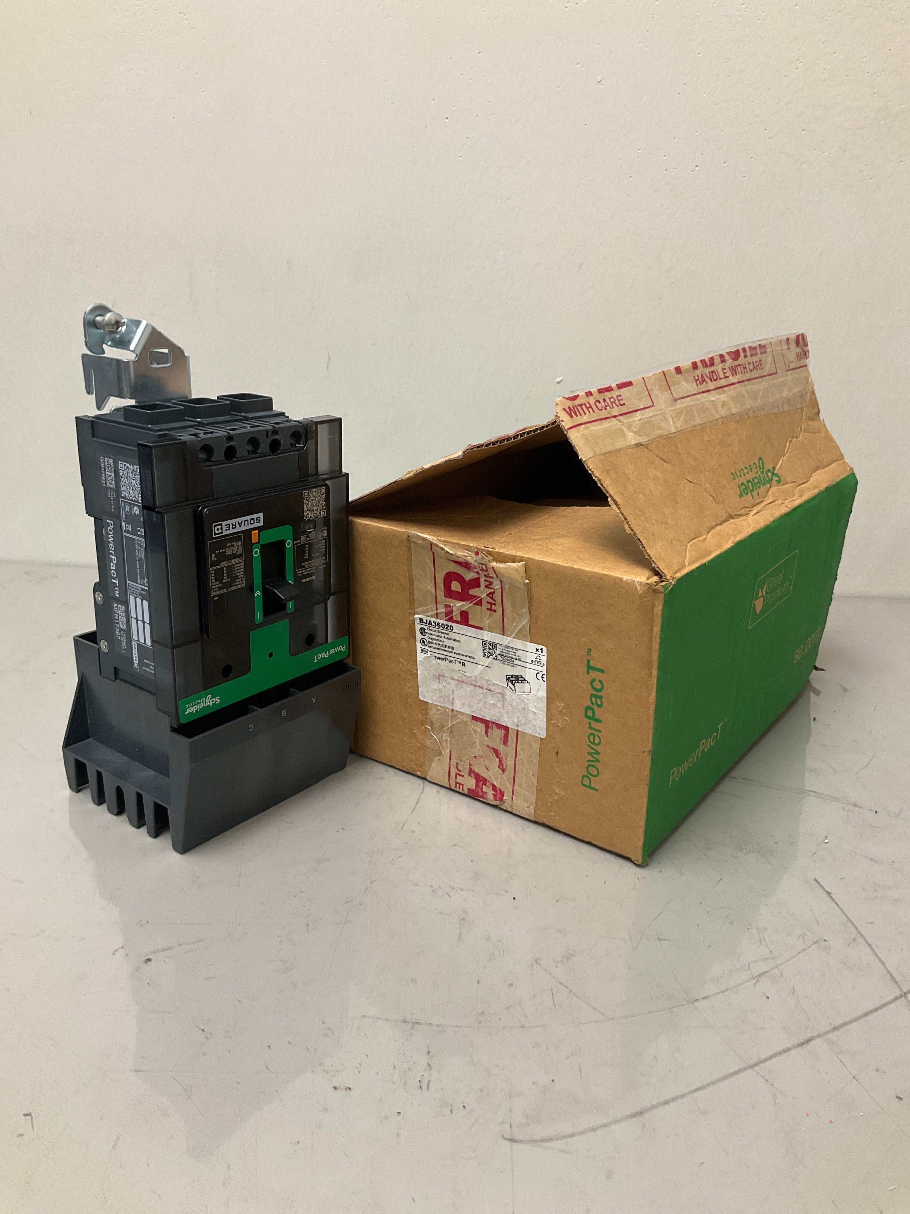 New Square D BJA36020 3 Pole, 20 Amps, 480 Volts Circuit Breaker