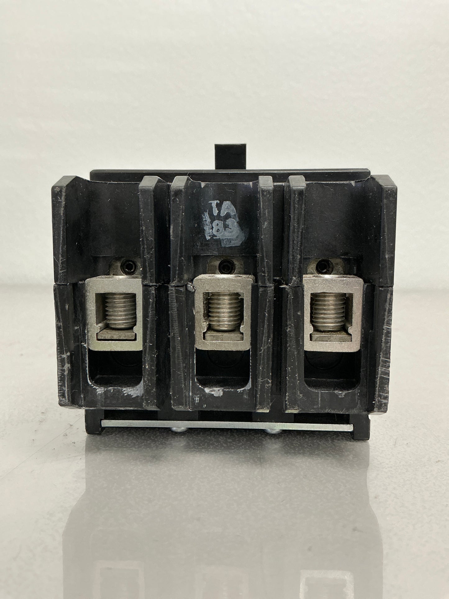 Used GHB3025 3 Pole, 25 Amps, 277/480 Volt