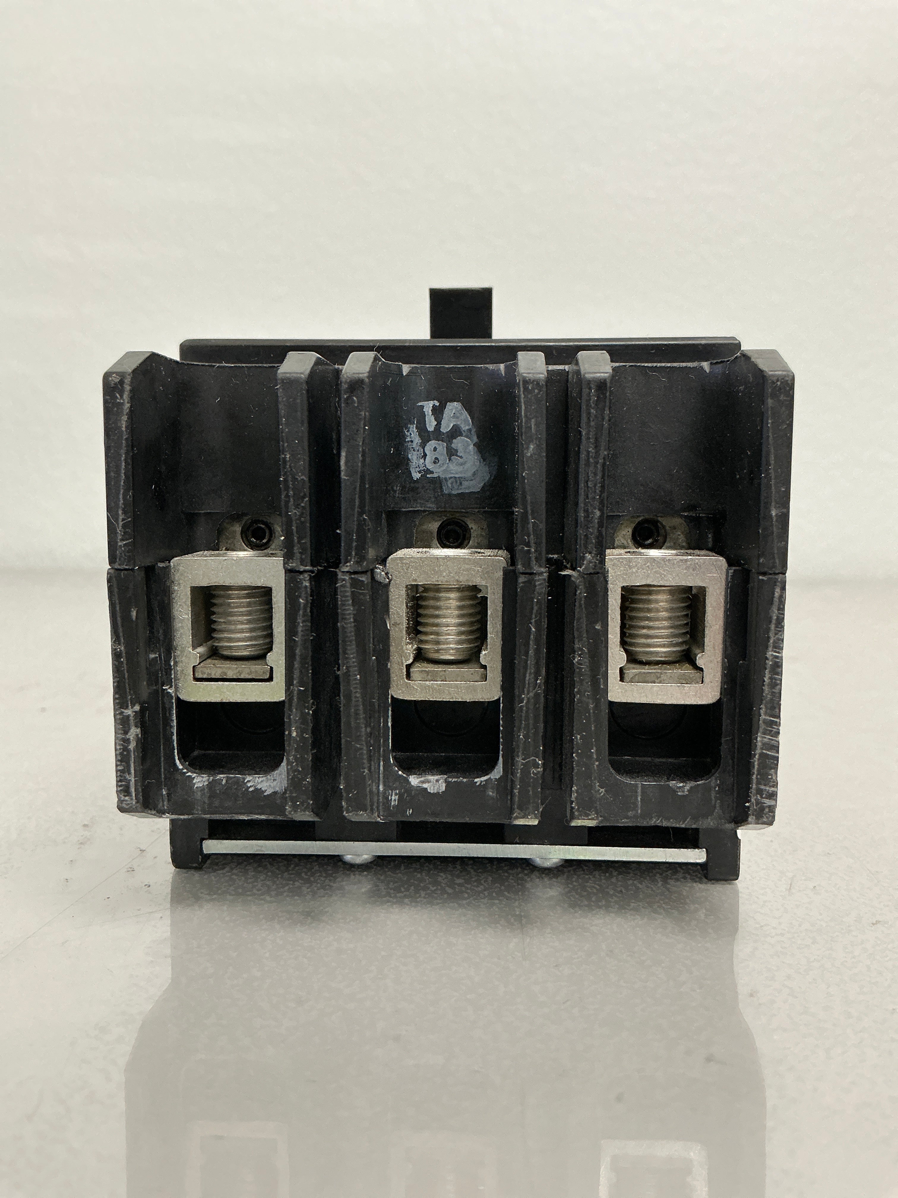 Used GHB3025 3 Pole, 25 Amps, 277/480 Volt