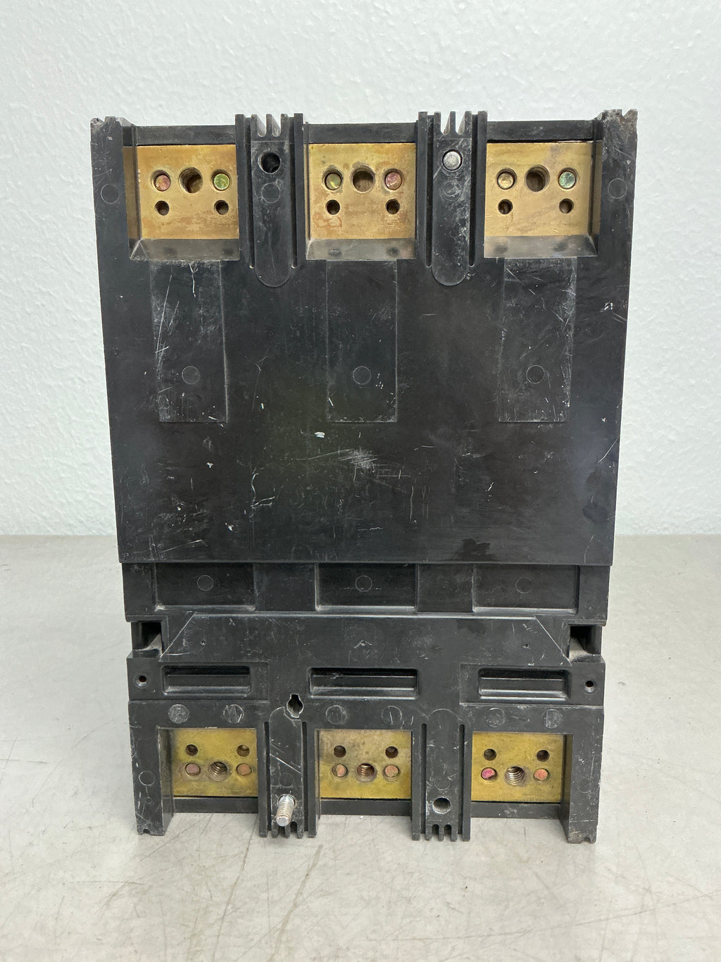 Used Siemens JXD63B400 3 Pole, 400 Amps, 600 Volts Circuit Breaker