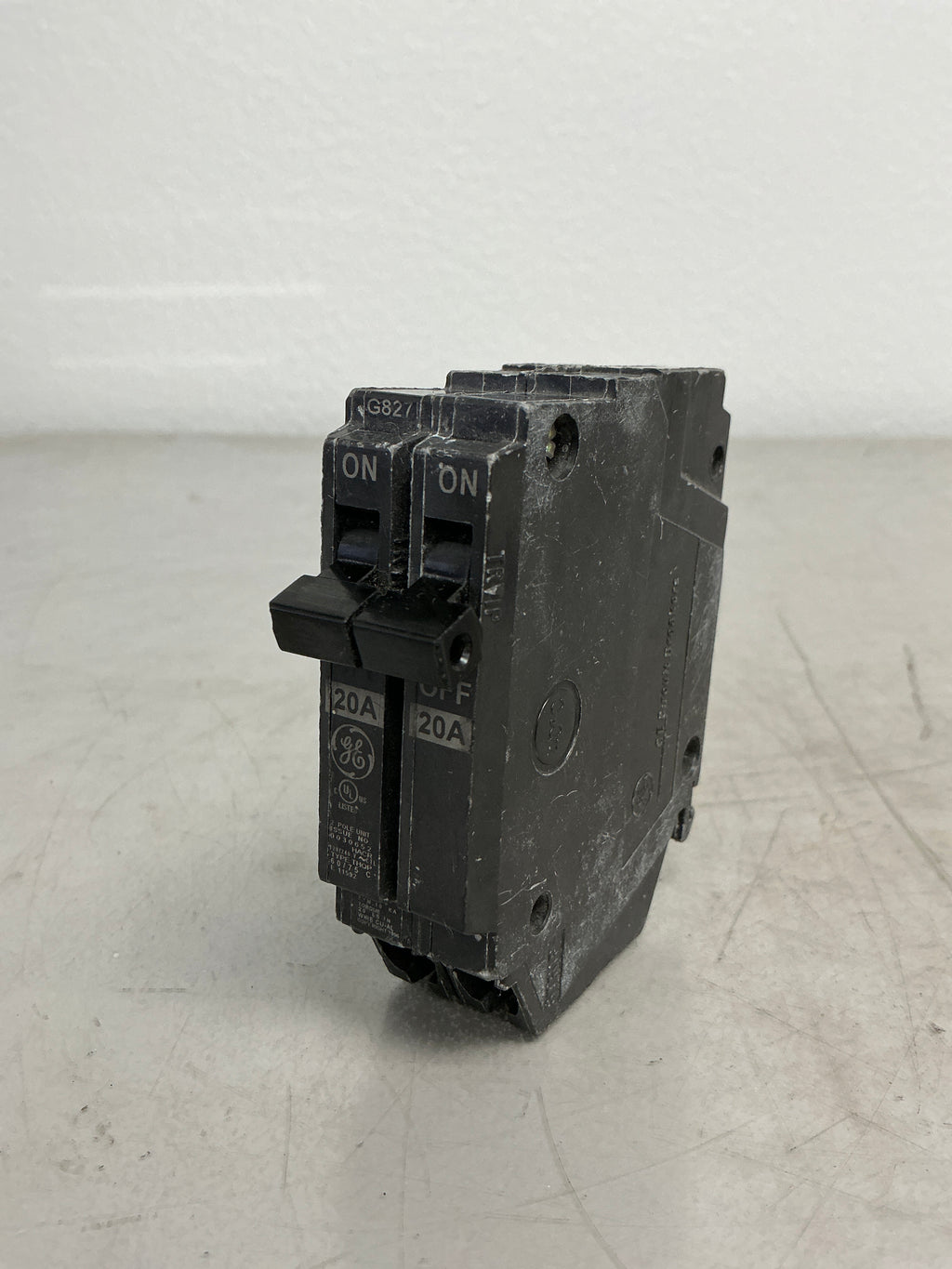 Used THQP220 2 Pole, 20 Amps, 240 Volts