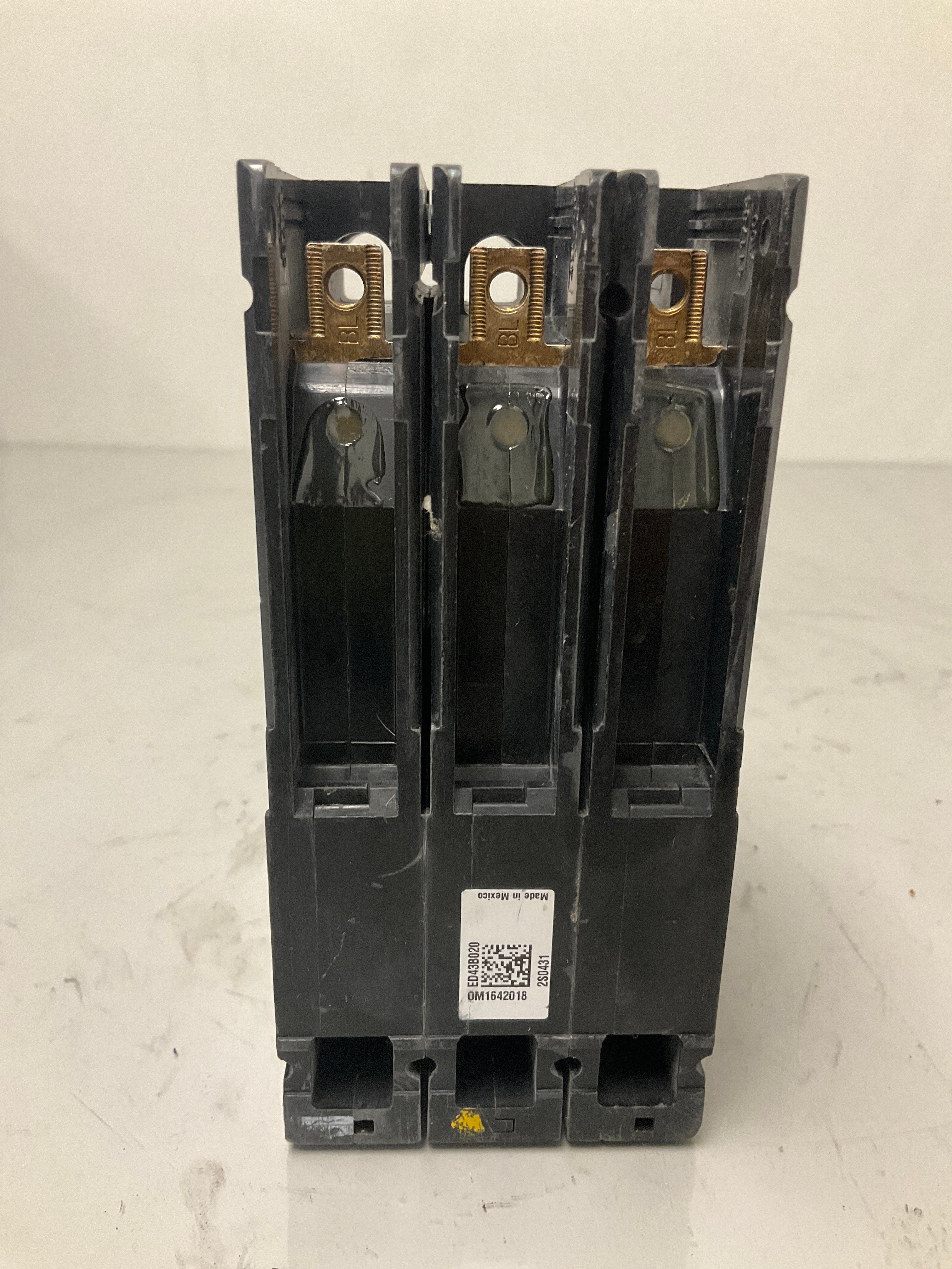 Used Siemens ED43B020 3 Pole,  20 Amps, 480 Volts Circuit Breaker