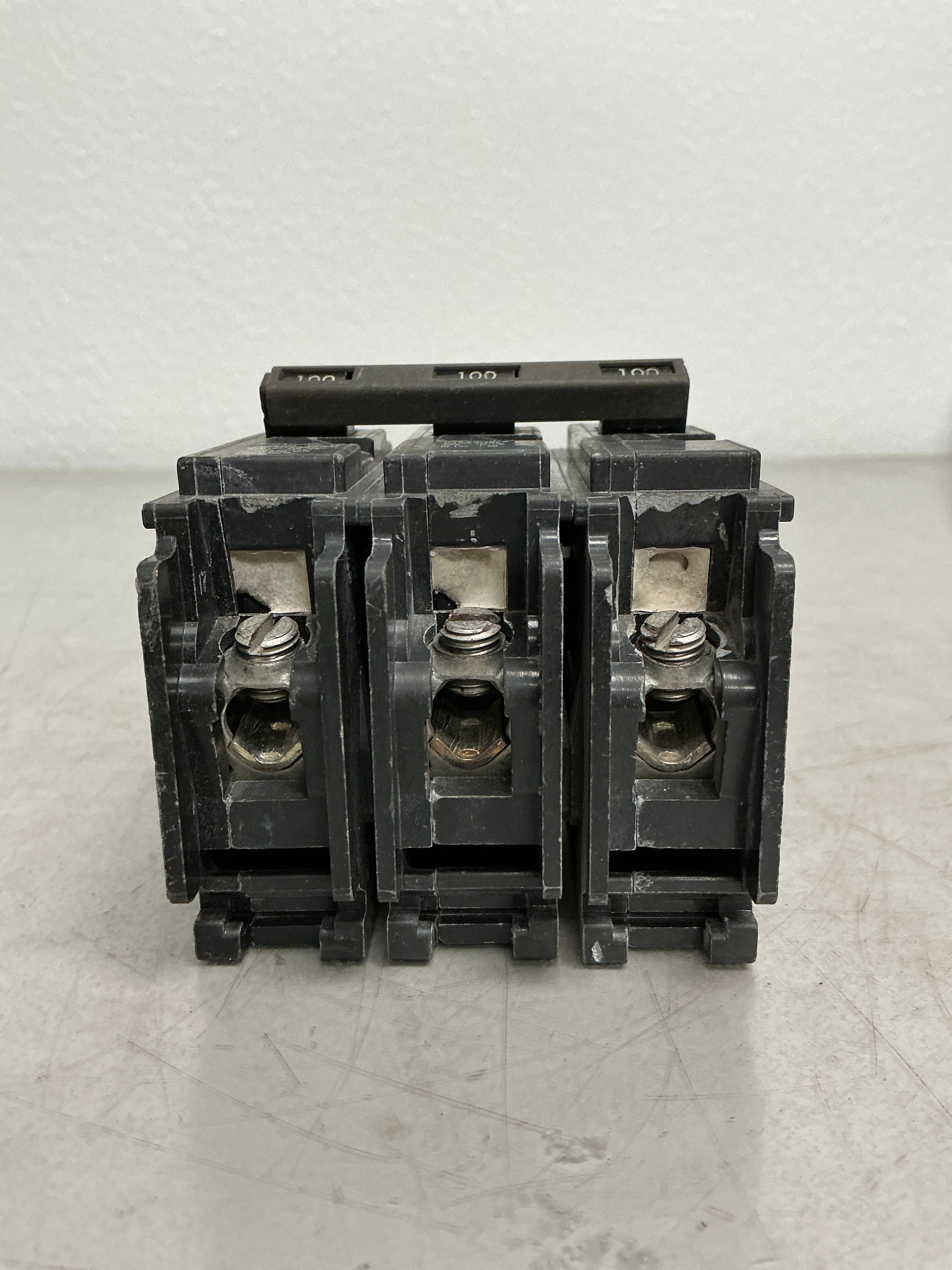 Used BQ3B100 3 Pole, 100 Amps, 240 Volts