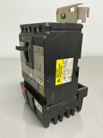 *CHIPPED* Used Square D FA34020 3 Pole, 20 Amps, 480 Volts