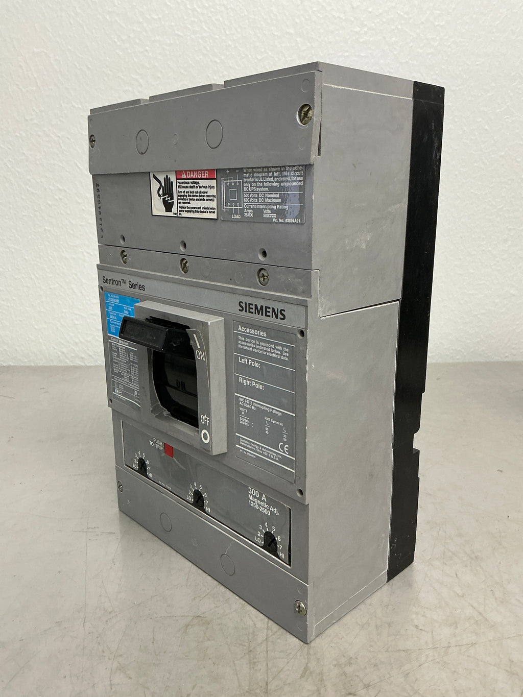 Used Siemens JXD63B300 3 Pole, 300 Amps, 600 Volts Circuit Breaker