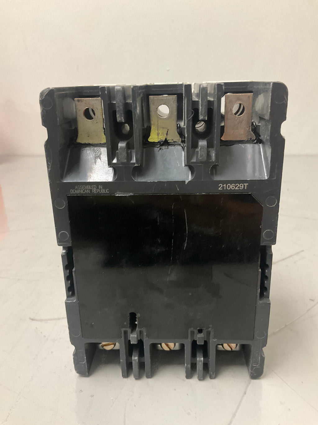 New Eaton FD3045 3 Pole, 45 Amps, 600 Volts Circuit Breaker