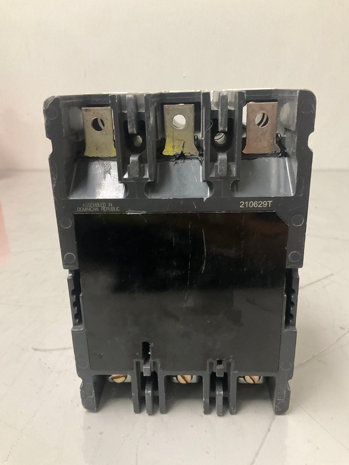 New Eaton FD3045 3 Pole, 45 Amps, 600 Volts Circuit Breaker