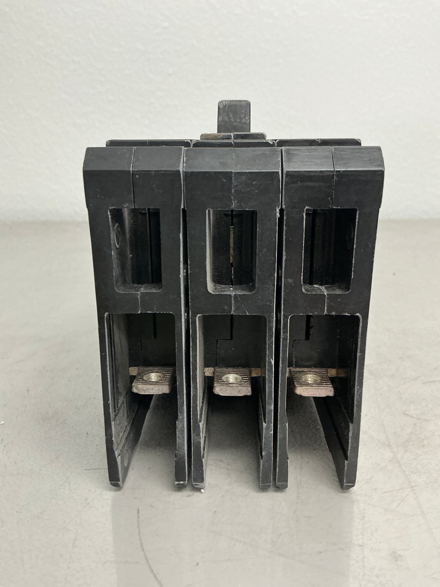 Used Siemens CED63B060 3 Pole, 60 Amps, 600 Volts