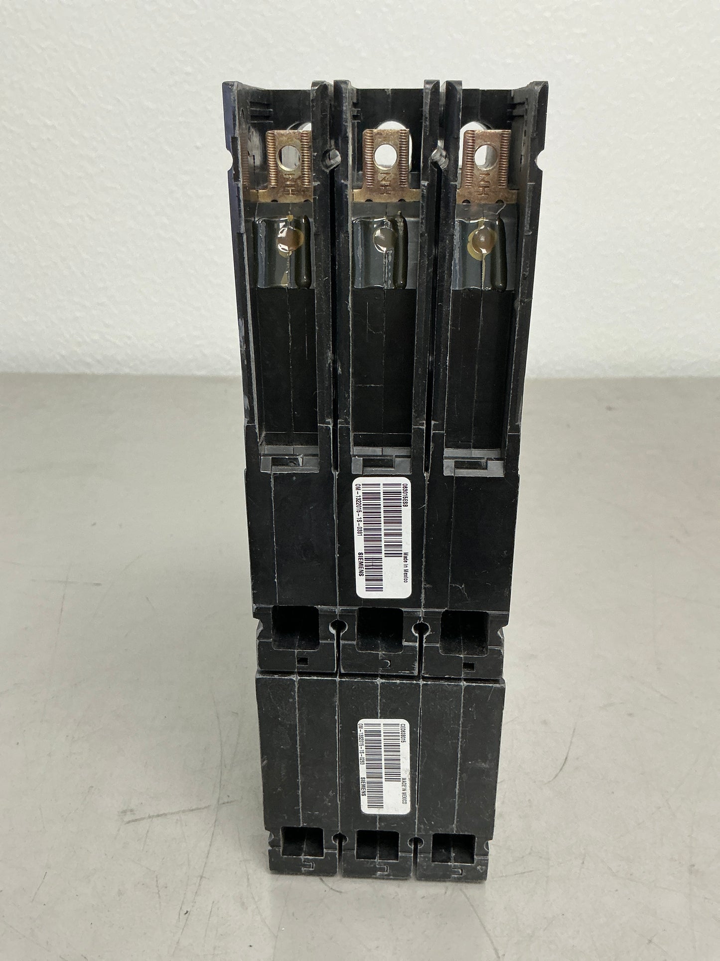 Used Siemens CED63B015 3 Pole, 15 Amps, 600 Volts
