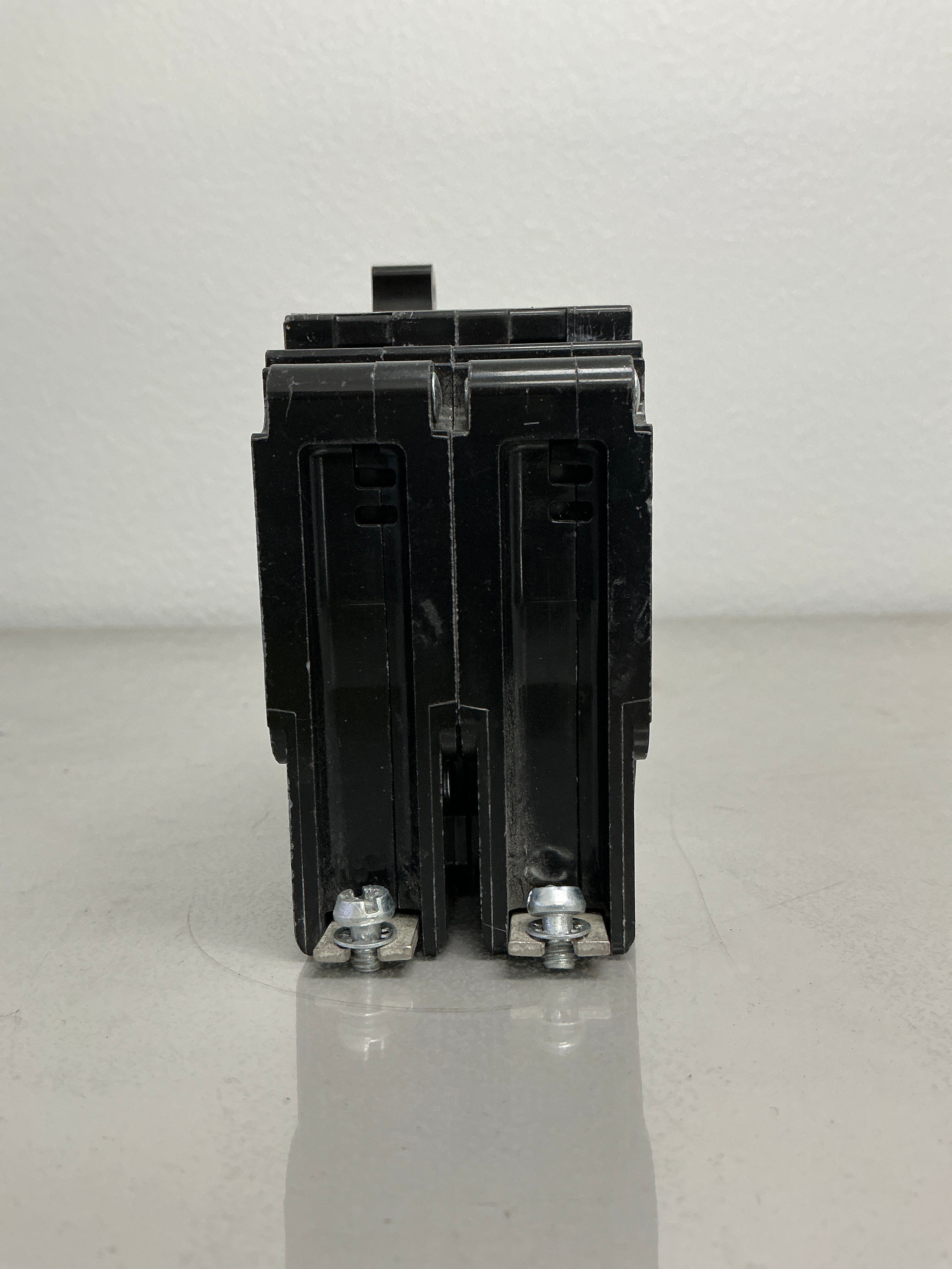 Used EDB24015 2 Poles, 15 Amps, 480Y/277V