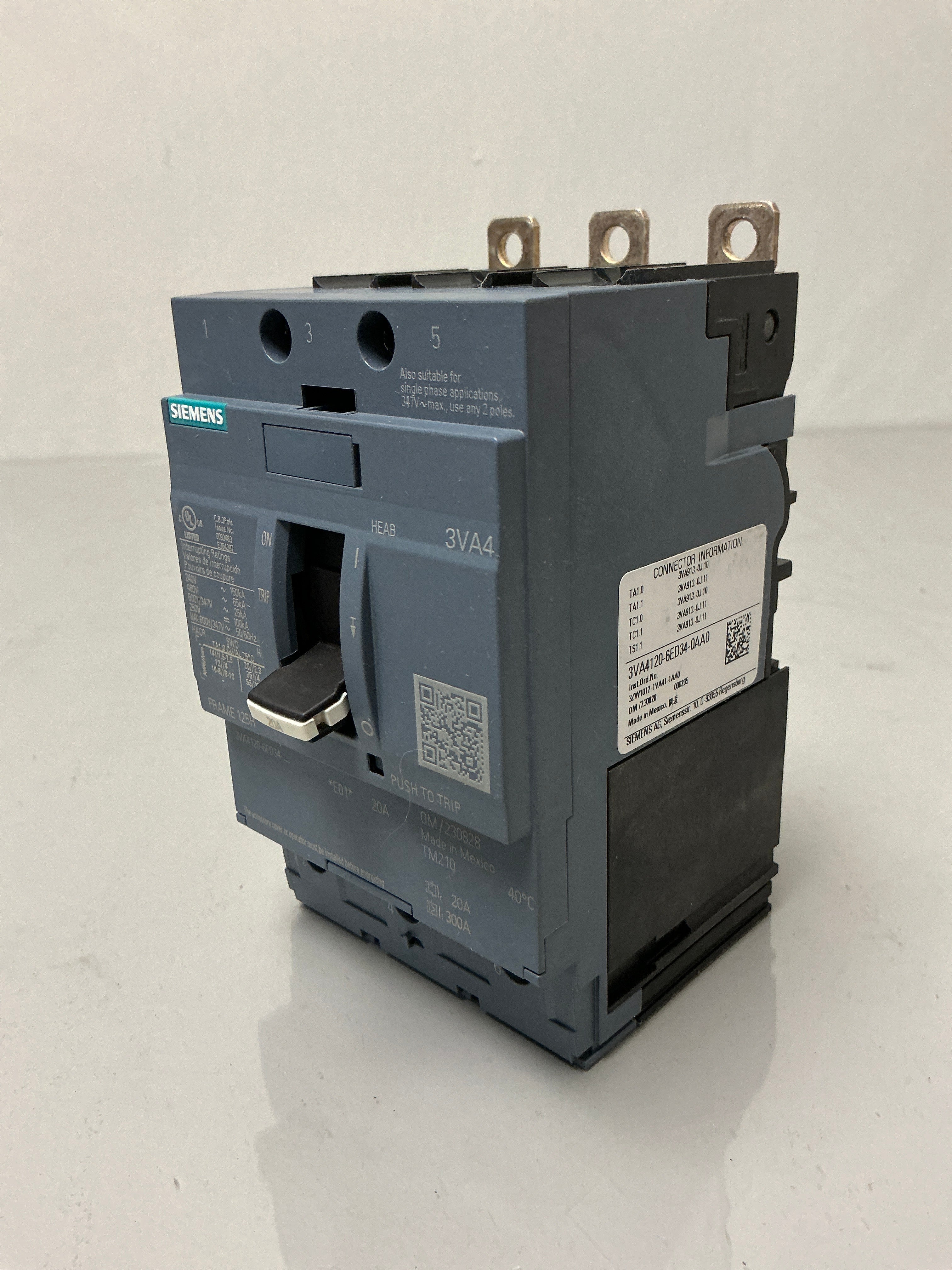 New Siemens 3VA4120-6ED34-00AA0 3 Pole, 20Amps, 600Y/347V Circuit Breaker