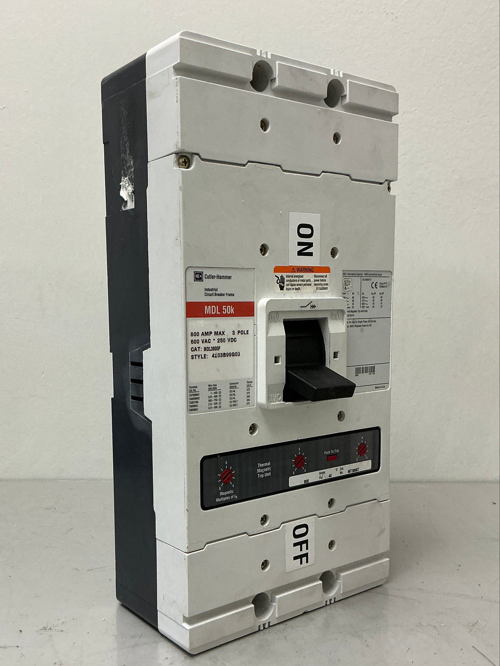 Used Cutler-Hammer MDL3800F 3 Pole, 800 Amps, 600 Volts, Circuit Breaker