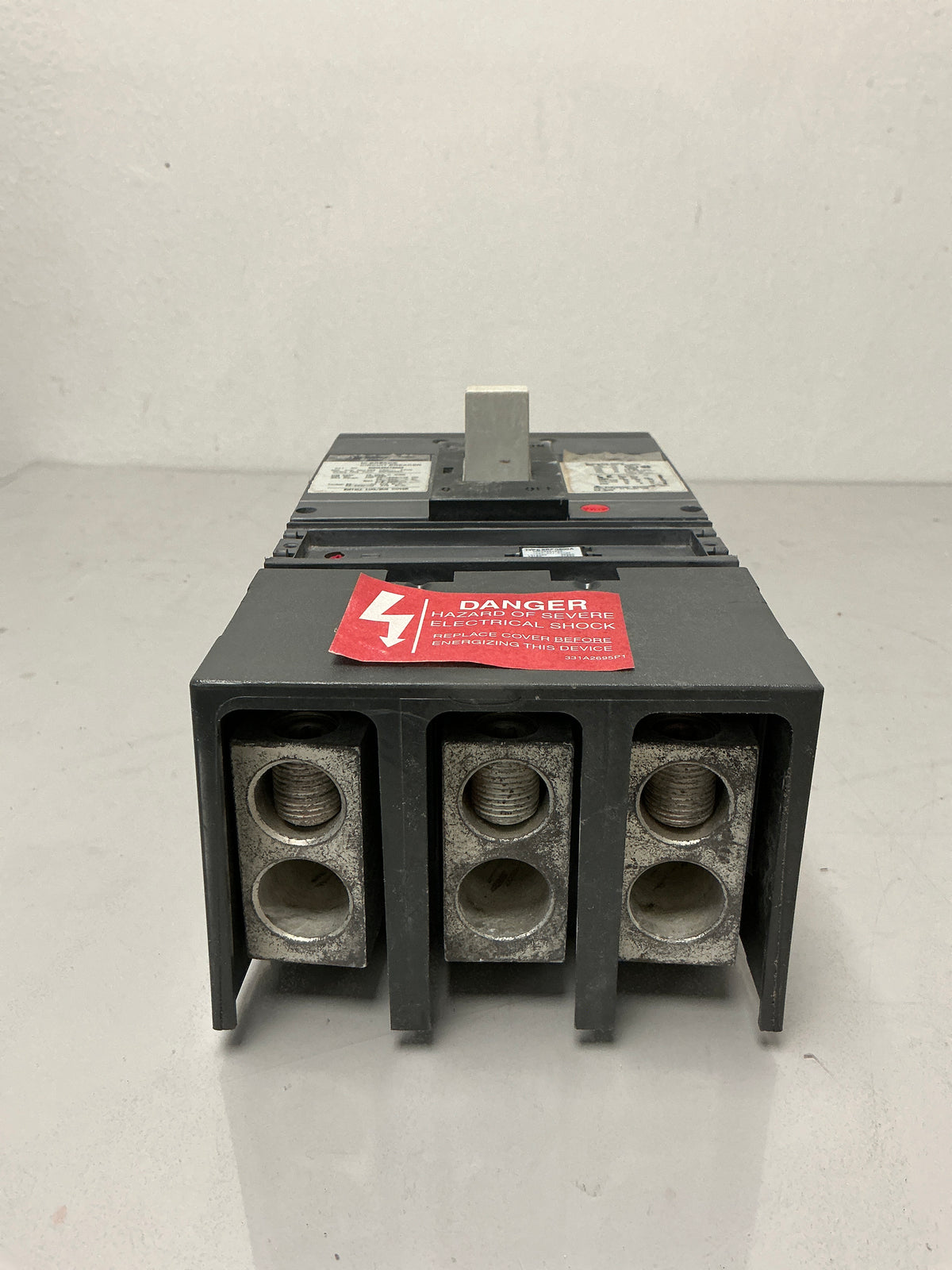 Used GE SGHA36AT0600 3 Pole, 600 Amps, 600 Volts, Circuit Breaker