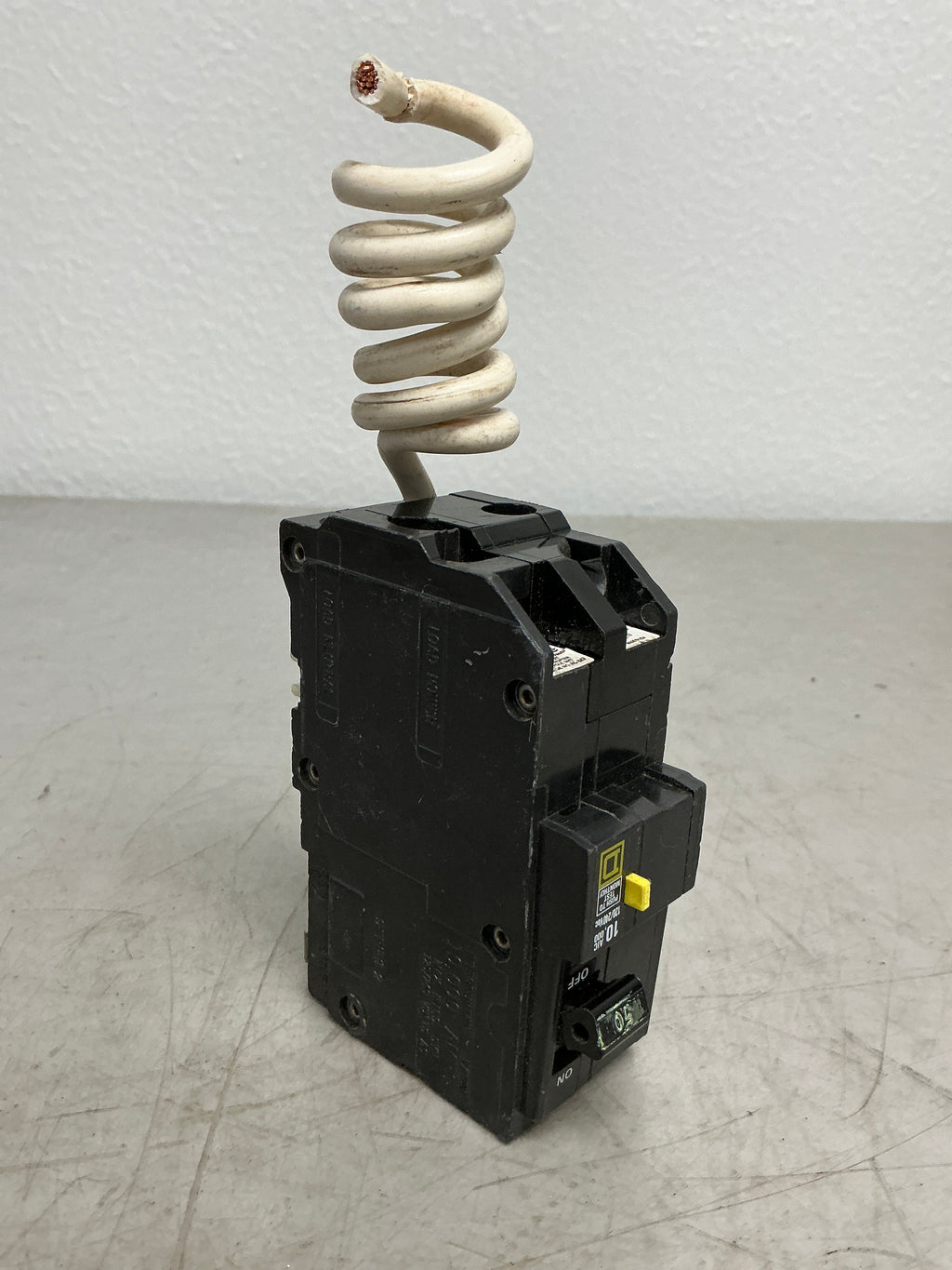 Used Square D QO250GFI 2 Pole, 50 Amps, 120/240 Volts Circuit Breaker