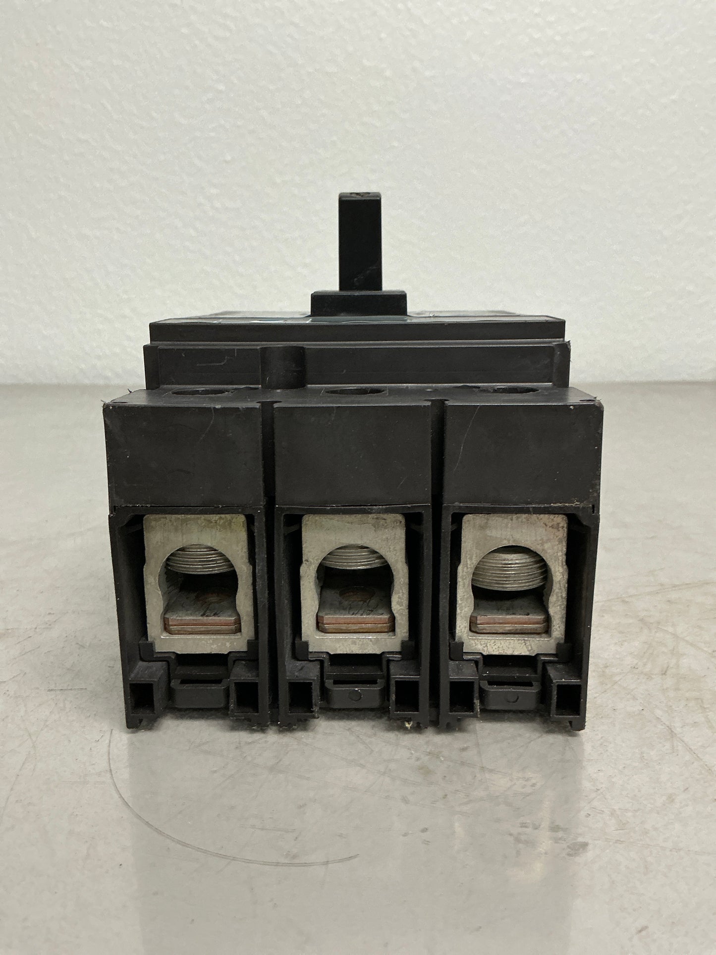 Used Square D JDL36200 3 Pole, 200 Amps Circuit Breaker