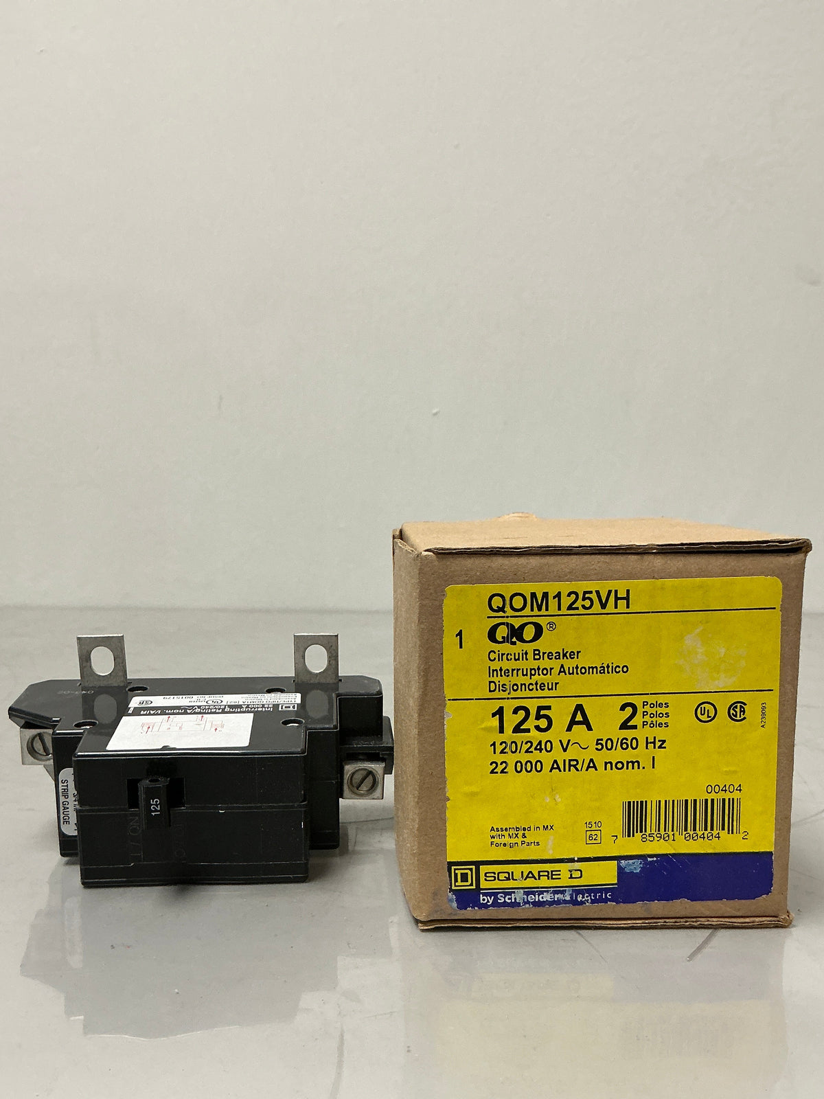 New Square D QOM125VH 2 Pole, 125 Amps, 240 Volts, Circuit Breaker