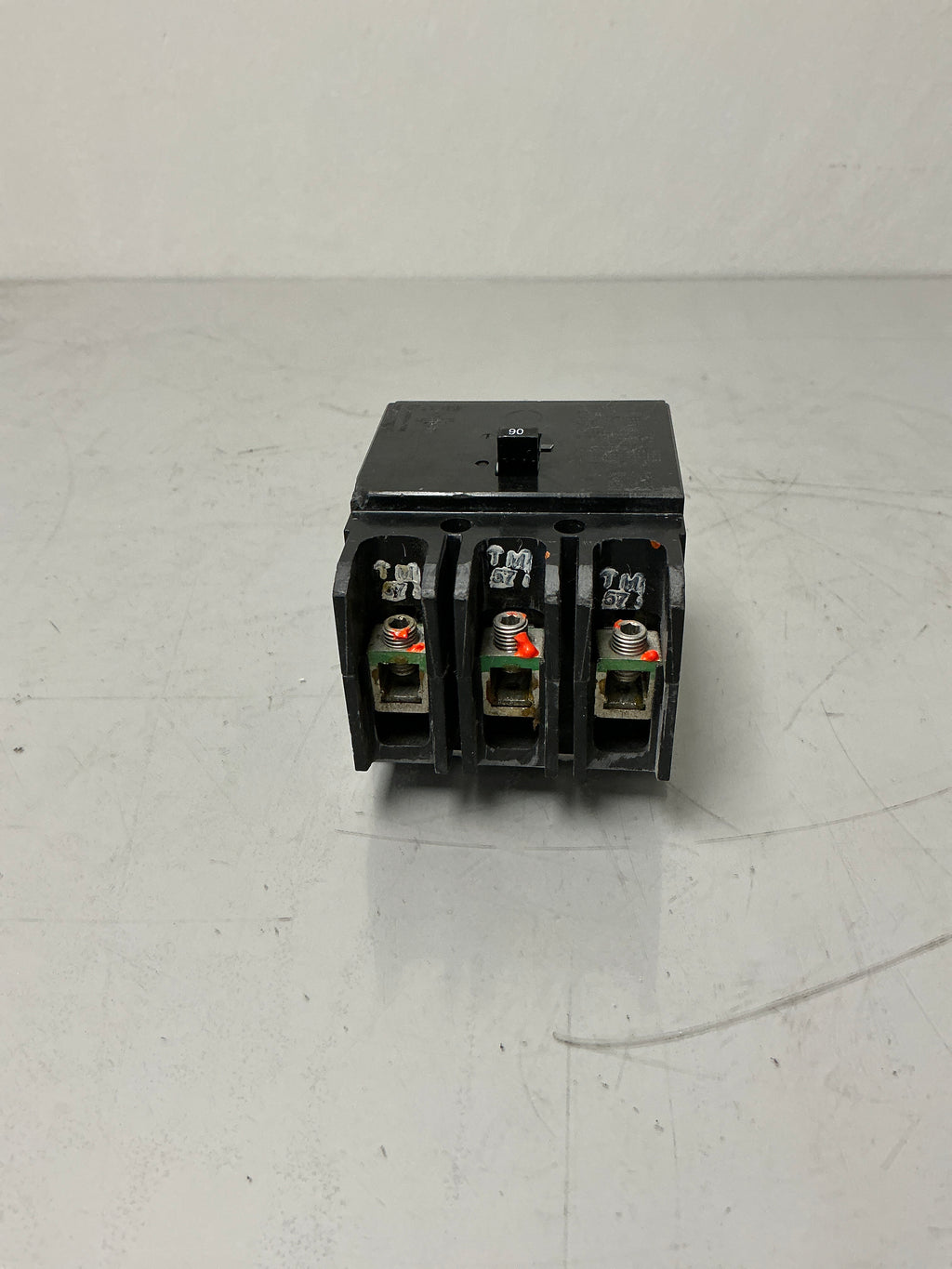 Used Eaton GHB3090 3Pole, 90Amps, 480 Volts Circuit Breaker
