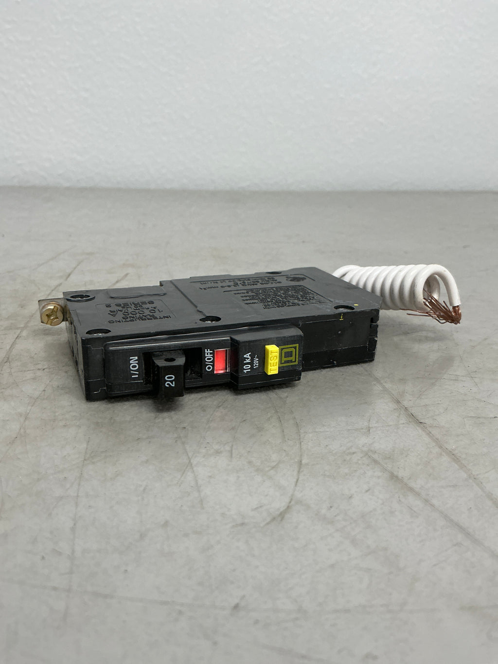 Used Square D QOB120GFI 1 Pole, 20 Amps, 120 Volts Circuit Breaker