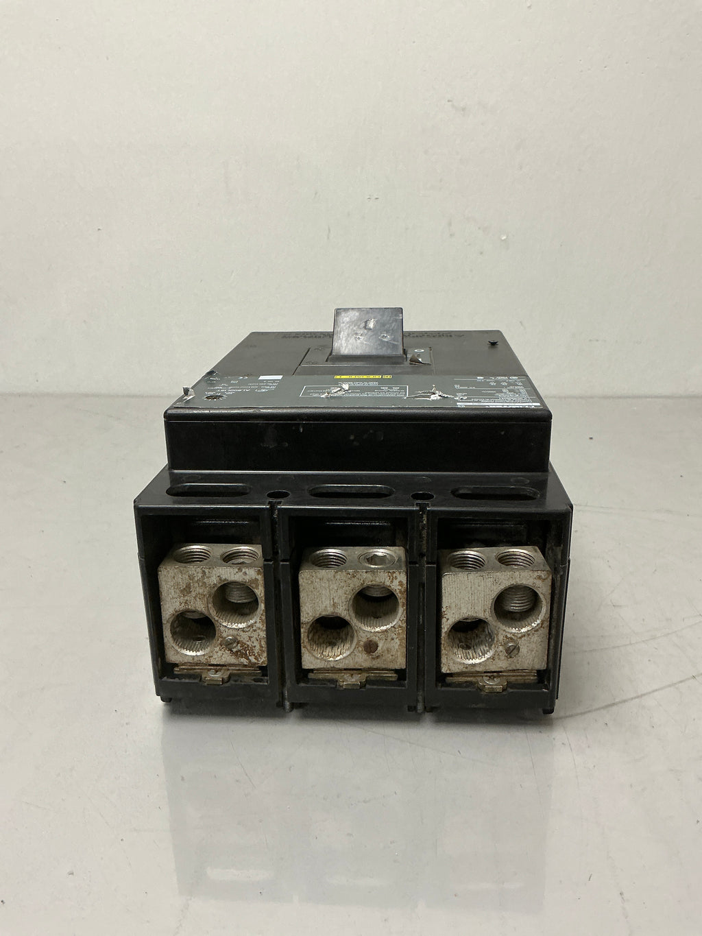 Used Square D LIL364008041 3 Pole, 400 Amps, 600 Volts Circuit Breaker