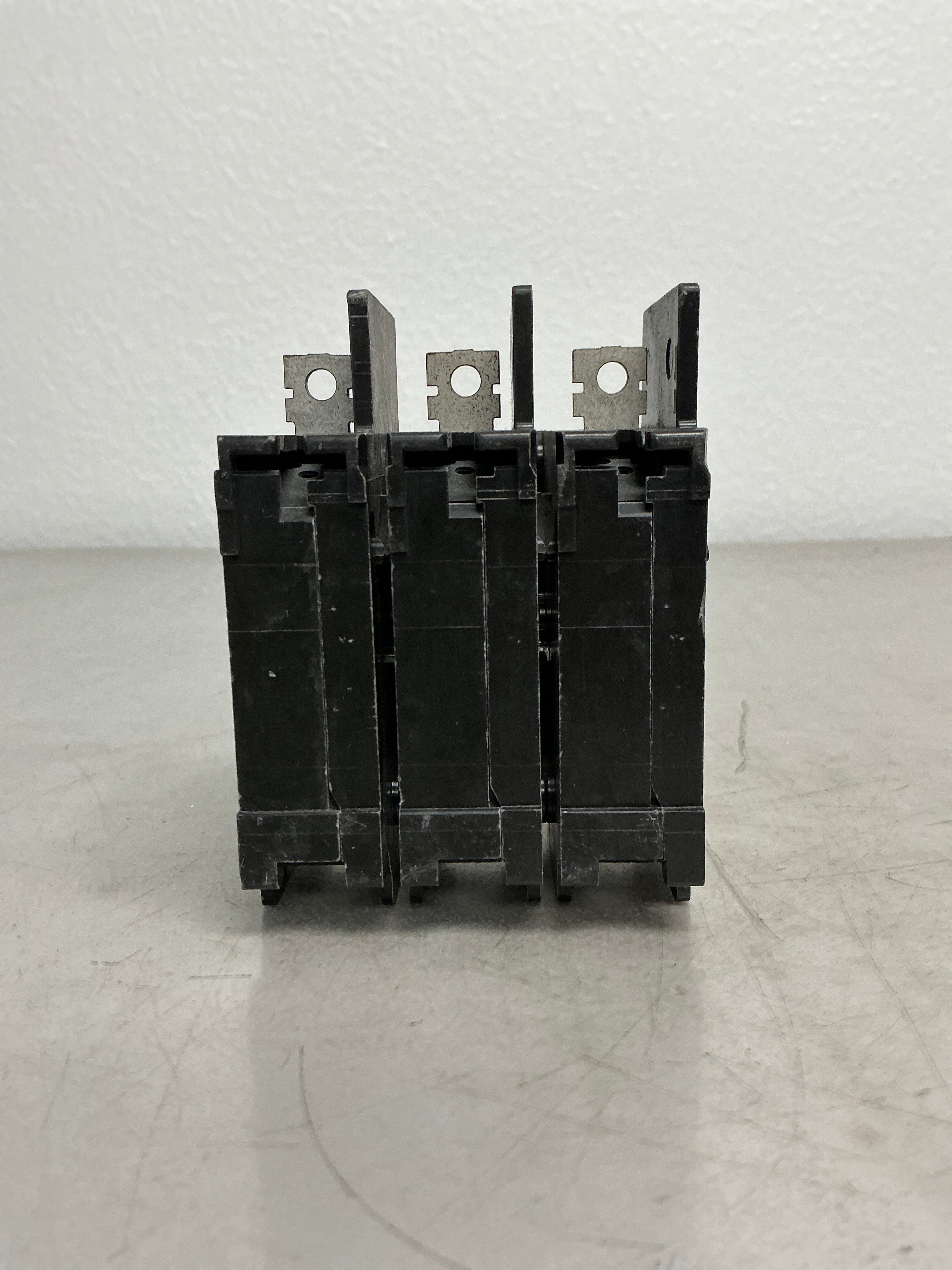 Used Siemens BQ3B025 3 Pole, 25 Amps, 240 Volts