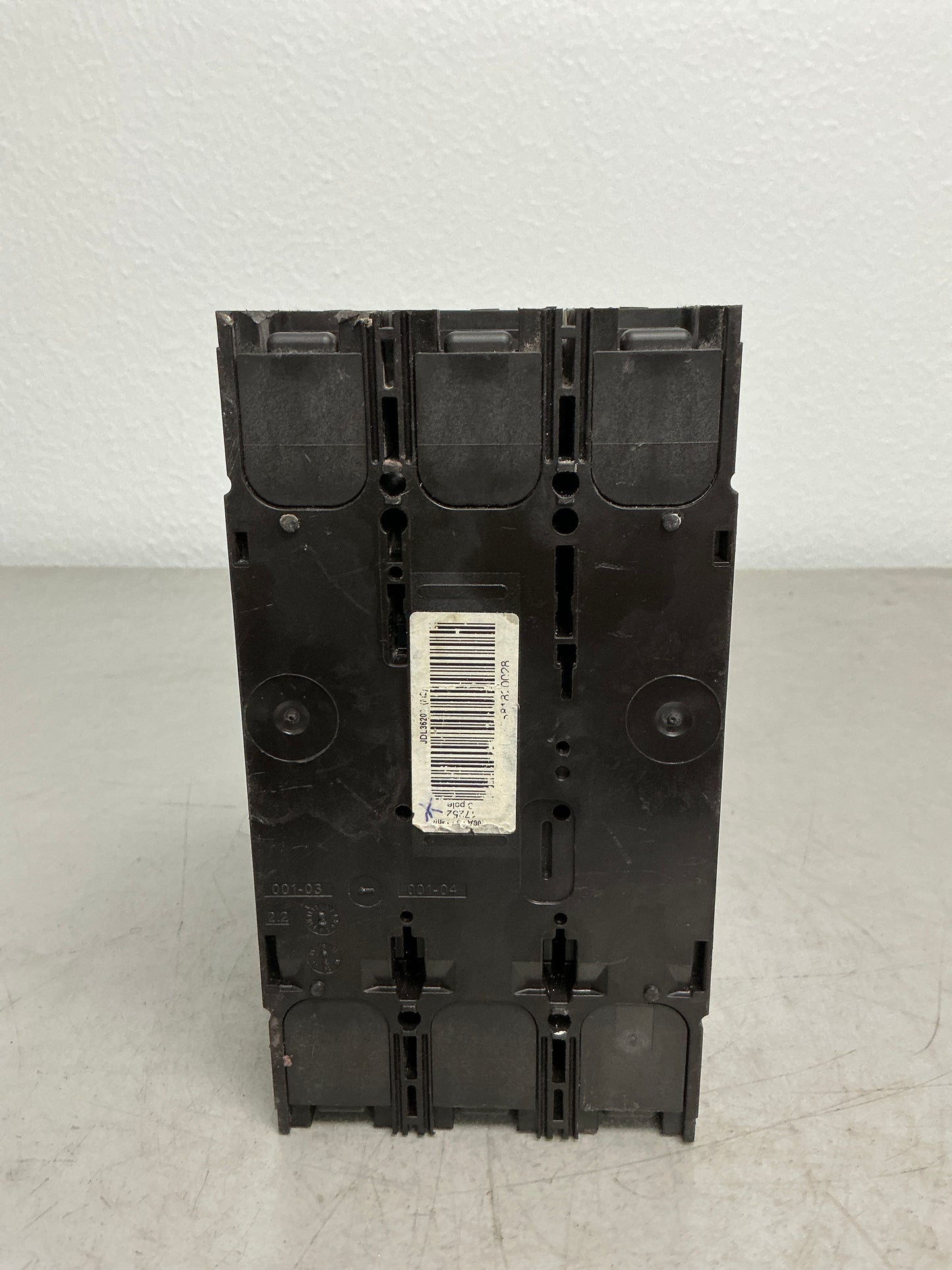 Used Square D JDL36200 3 Pole, 200 Amps Circuit Breaker