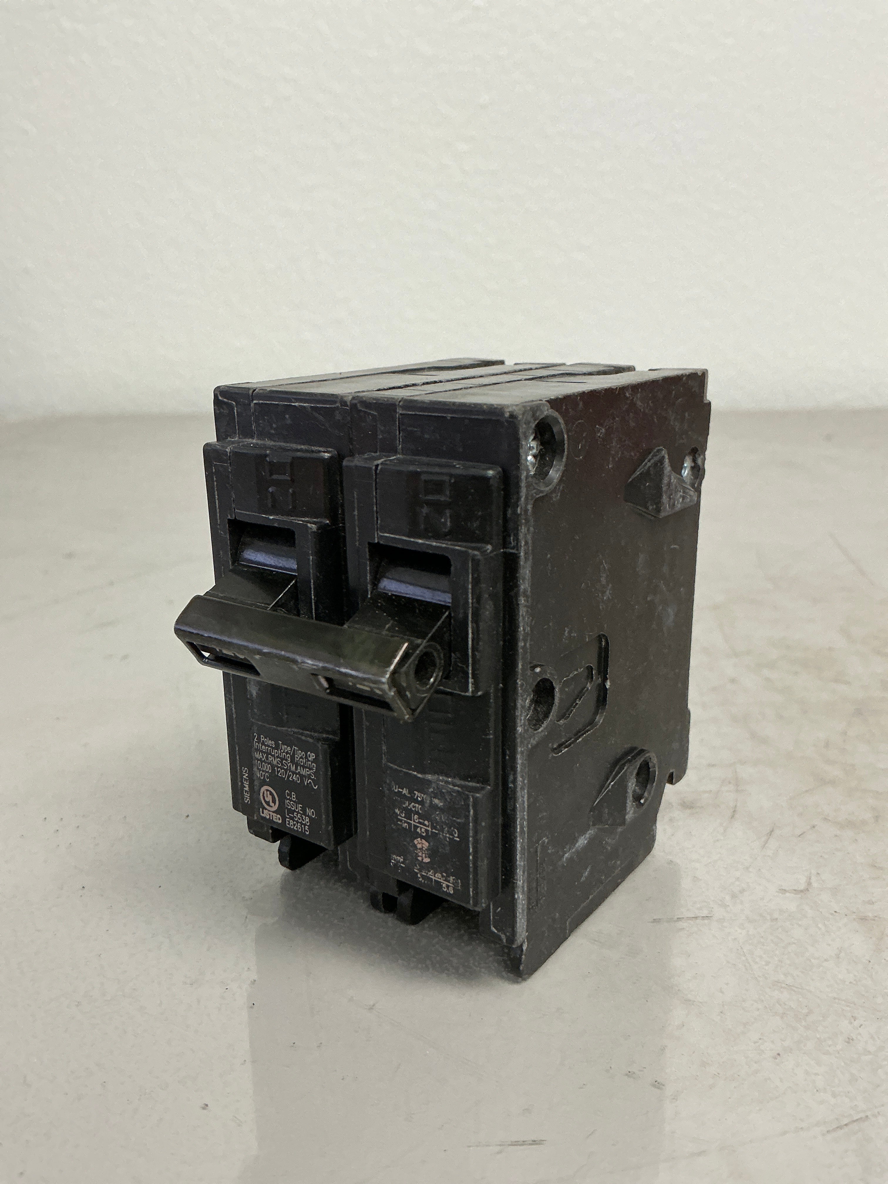 Used Siemens Q2125 2 Pole, 125 Amps, 240 Volts