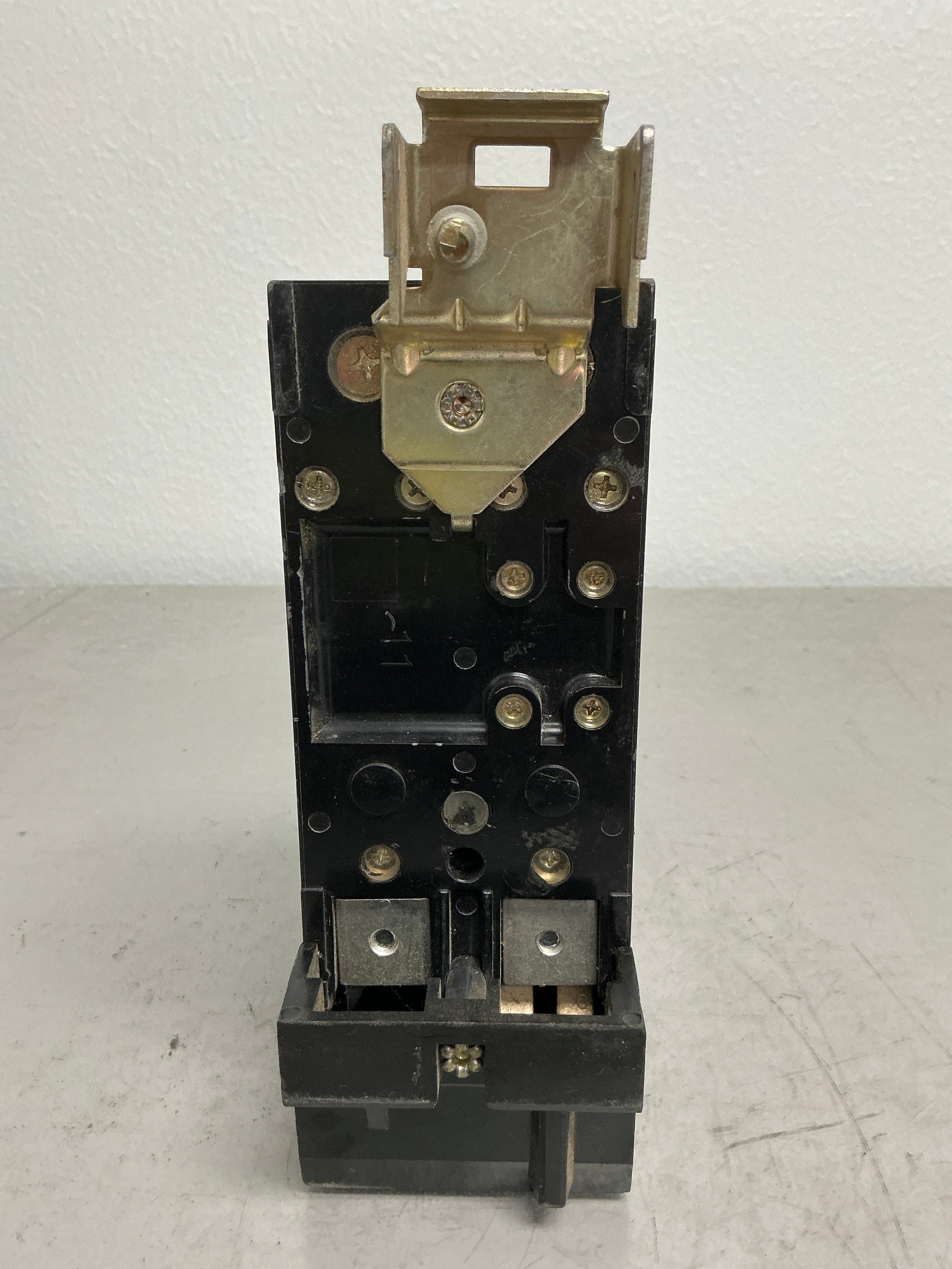 *CHIPPED* Used Square D QBA222002 2 Pole, 200 Amps, 240 Volt