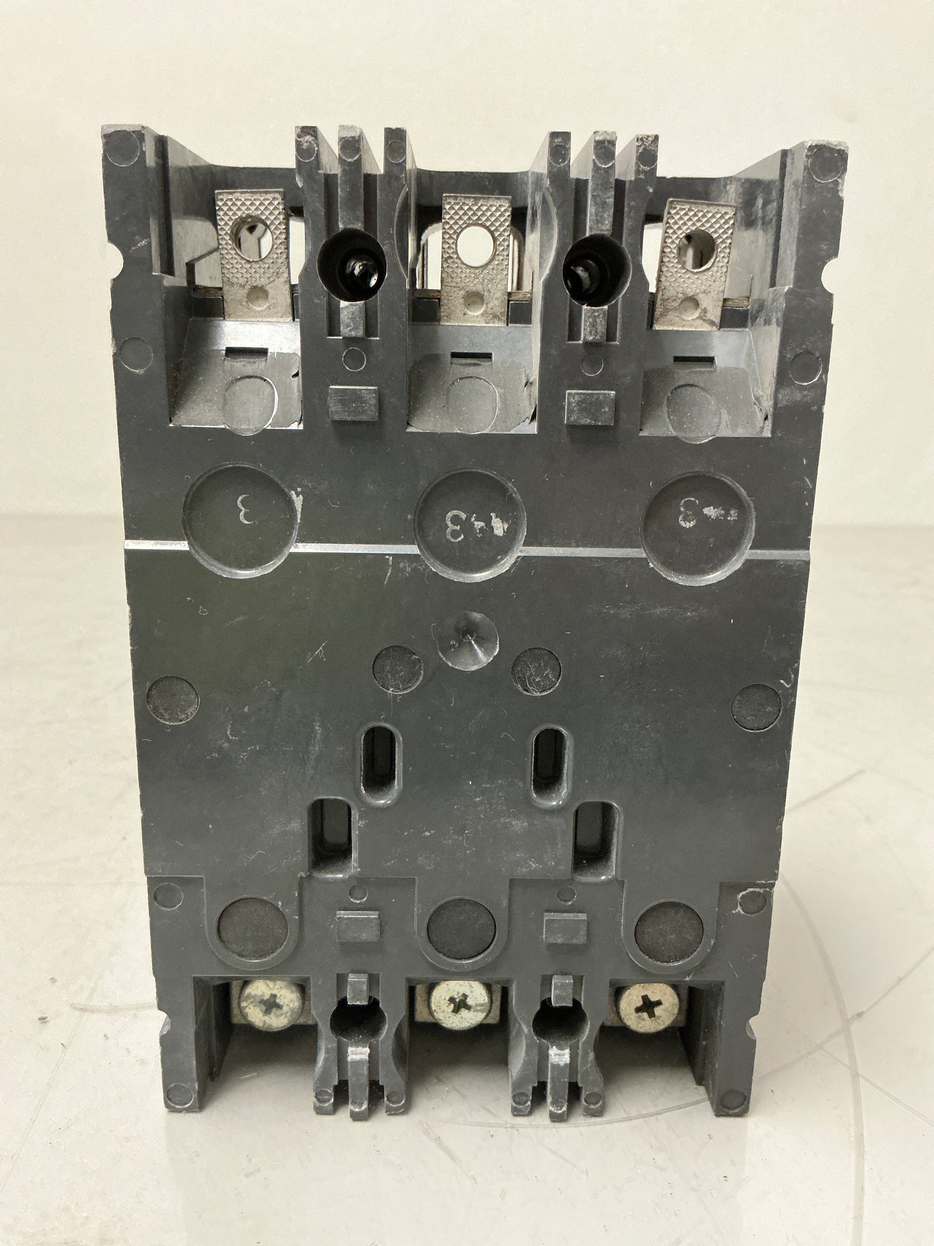 Used THED136030 3 Pole, 30 Amps, 600 Volts Circuit Breaker