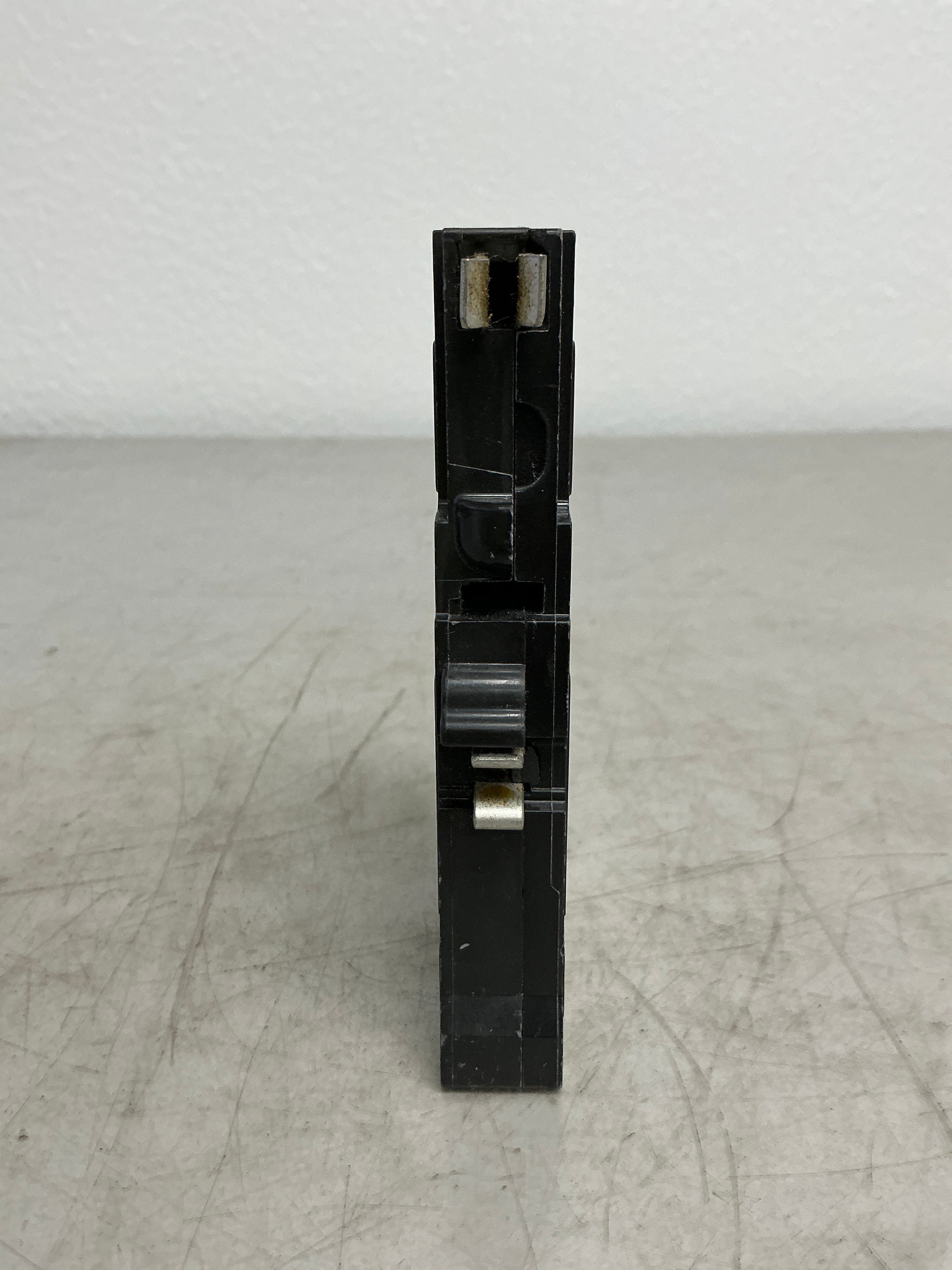 Used Square D QO120PDF 1 Pole, 20 Amps, 120 Volts Circuit Breaker