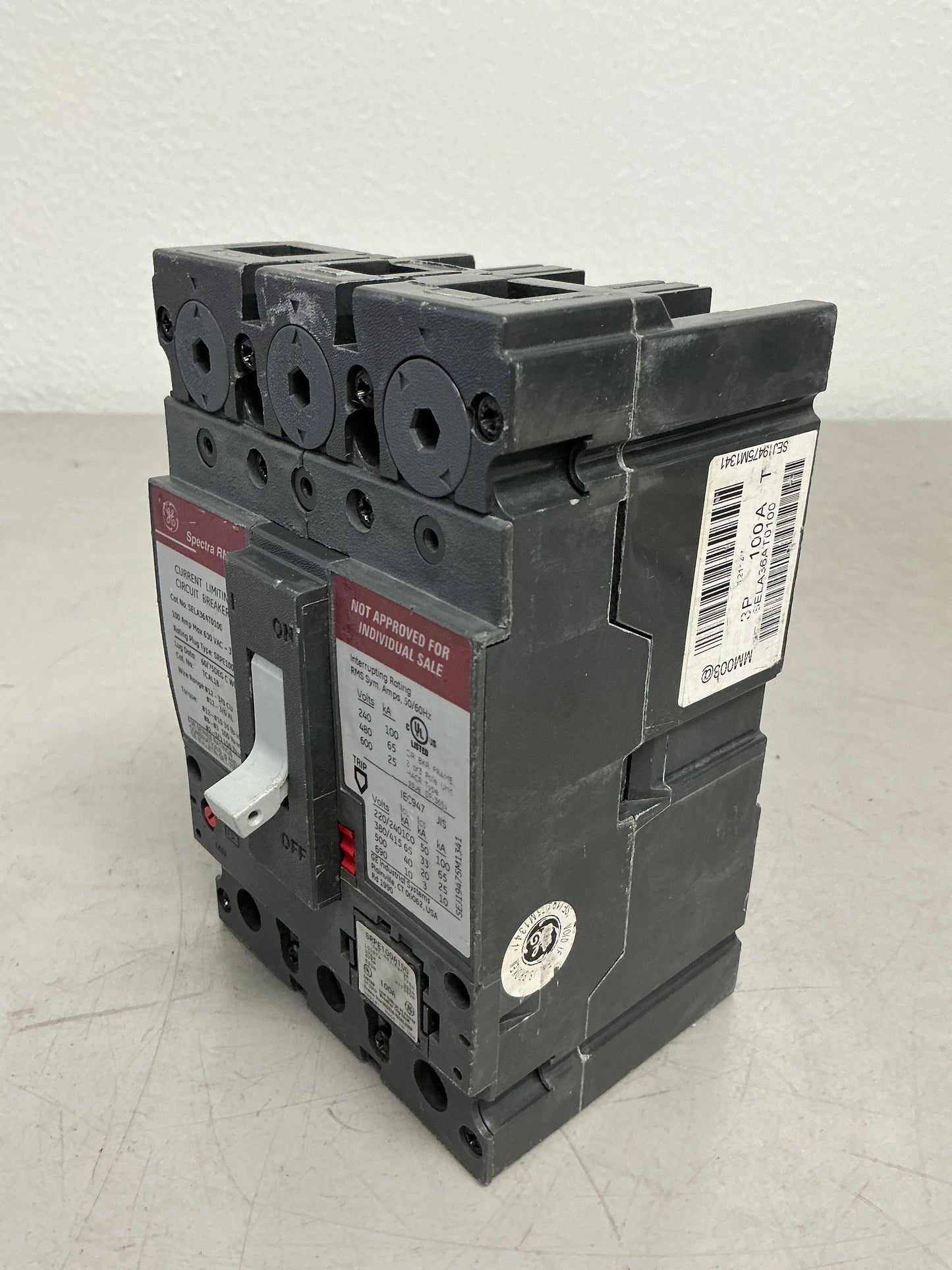 New SELA36AT0100 3 Pole, 100 Amps, 600 Volts