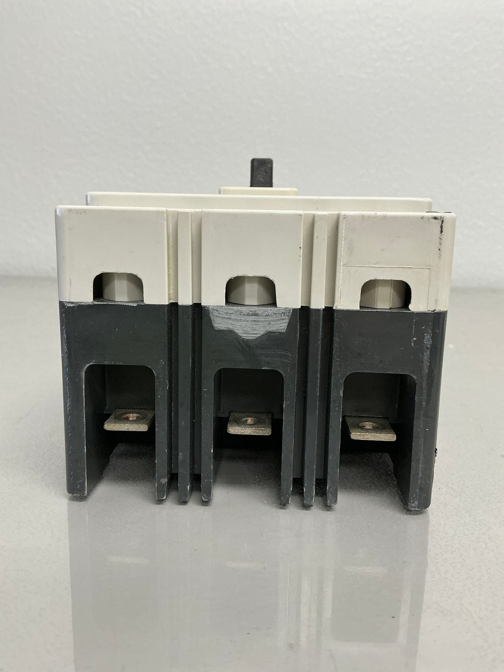 Used FDB3150 3 Poles, 150 Amps, 600 Volts