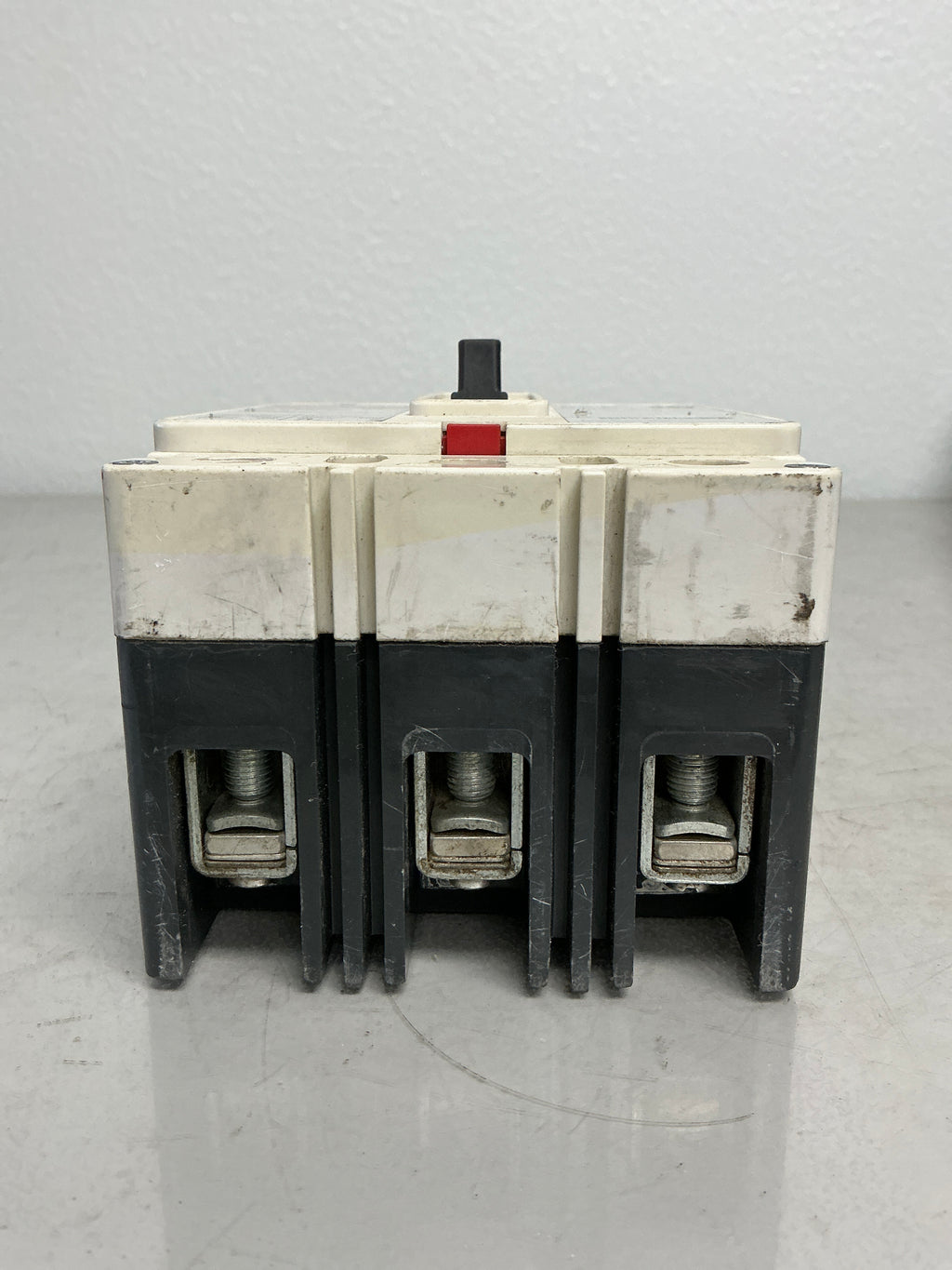 Used Eaton HFD3040 3 Poles, 40 Amps, 600 Volts