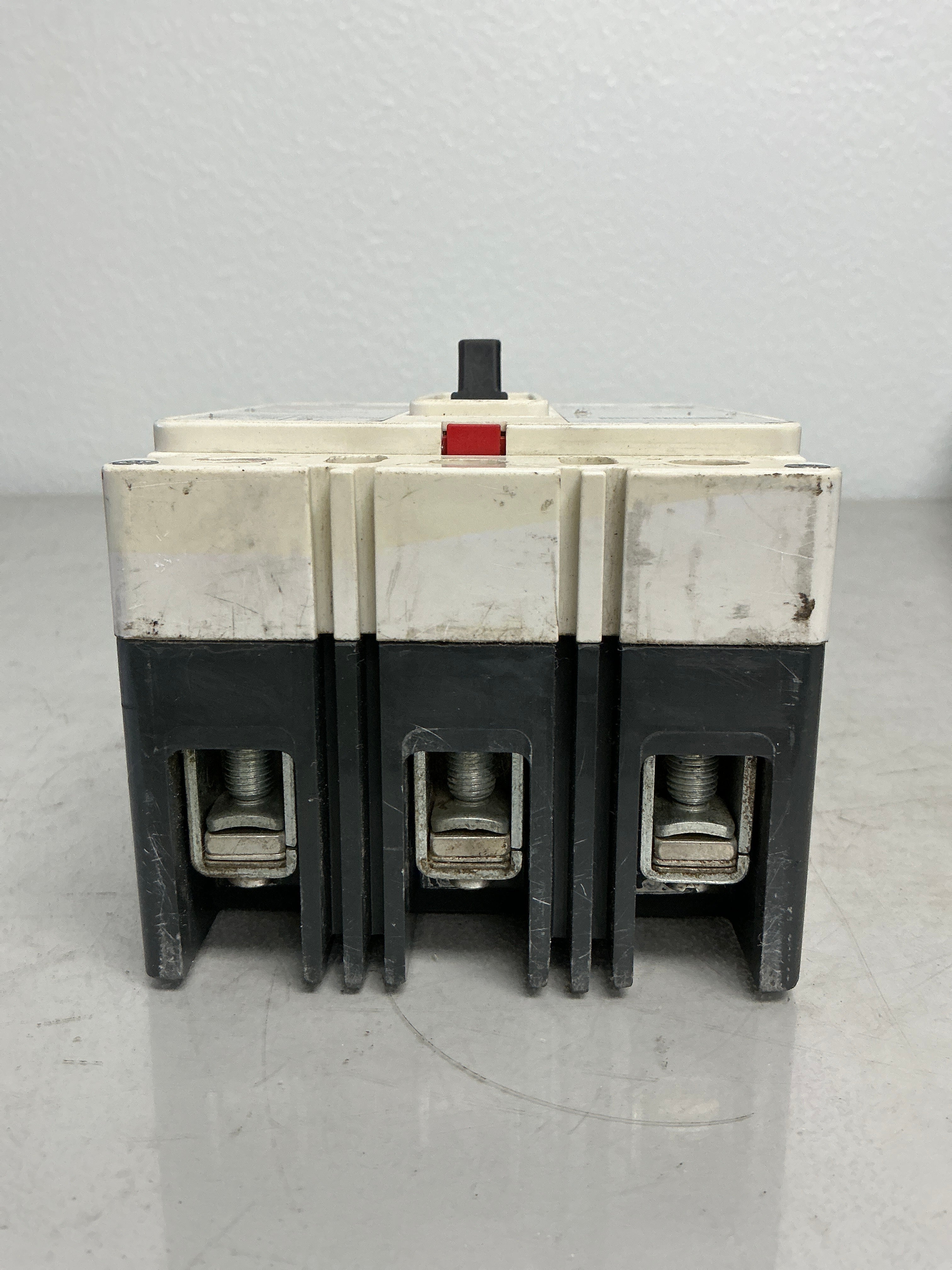 Used Eaton HFD3040 3 Poles, 40 Amps, 600 Volts
