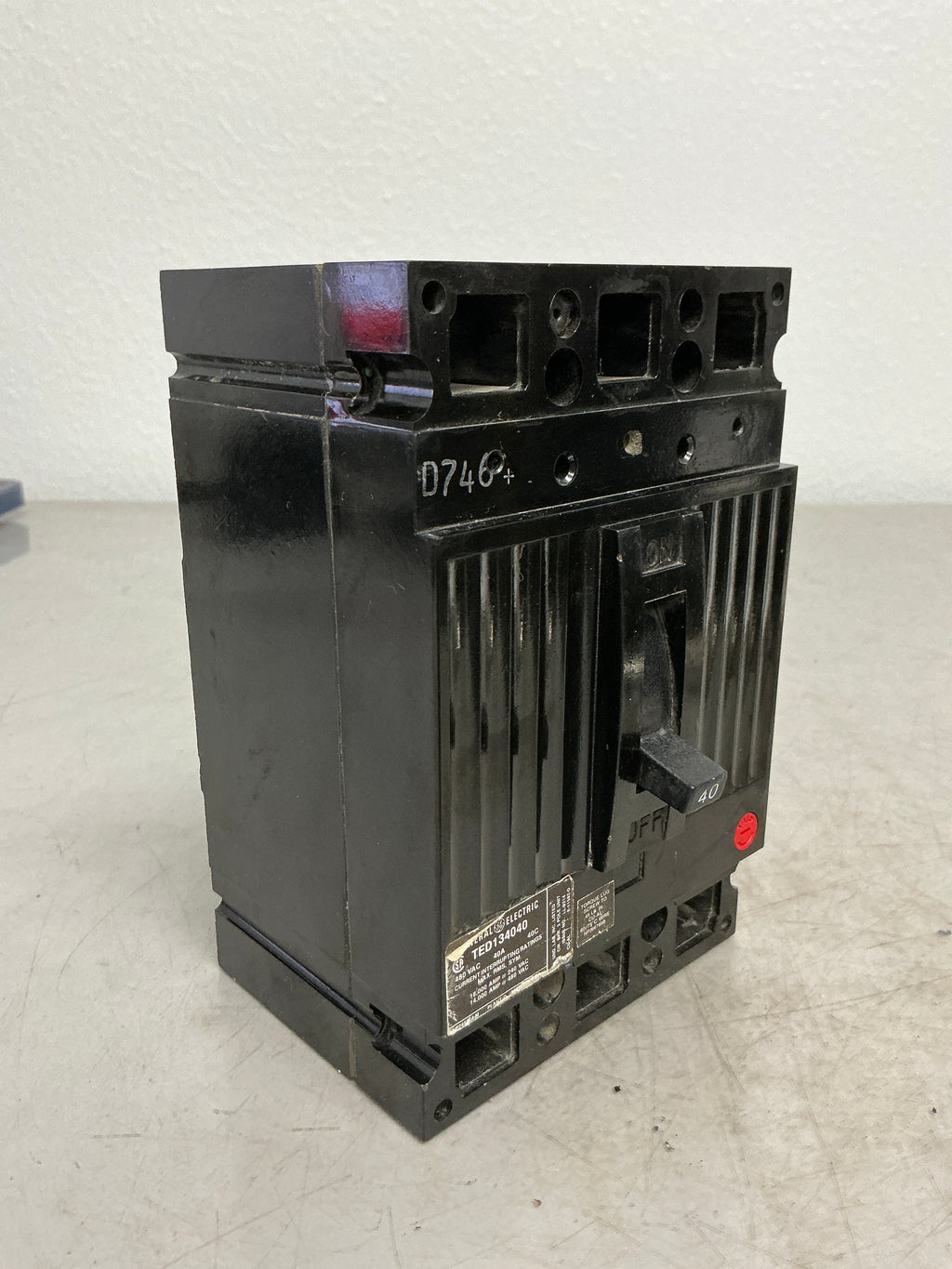 Used TED134040 3 Pole, 40 Amps, 480 Volts Circuit Breaker