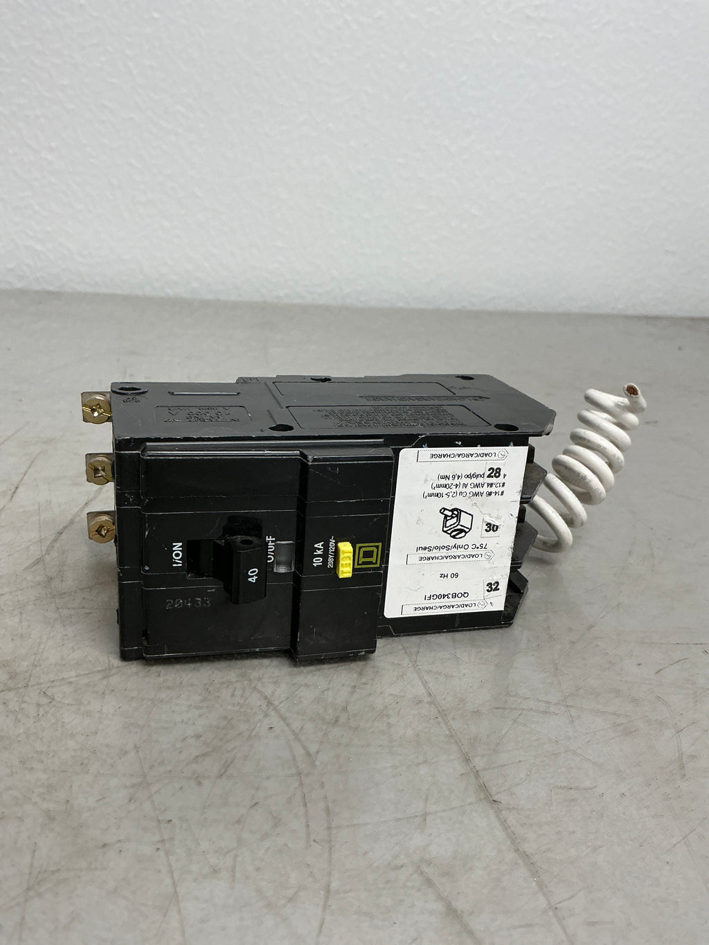 Used Square D QOB340GFI 3 Pole, 40 Amps, 208Y/120V Circuit Breaker