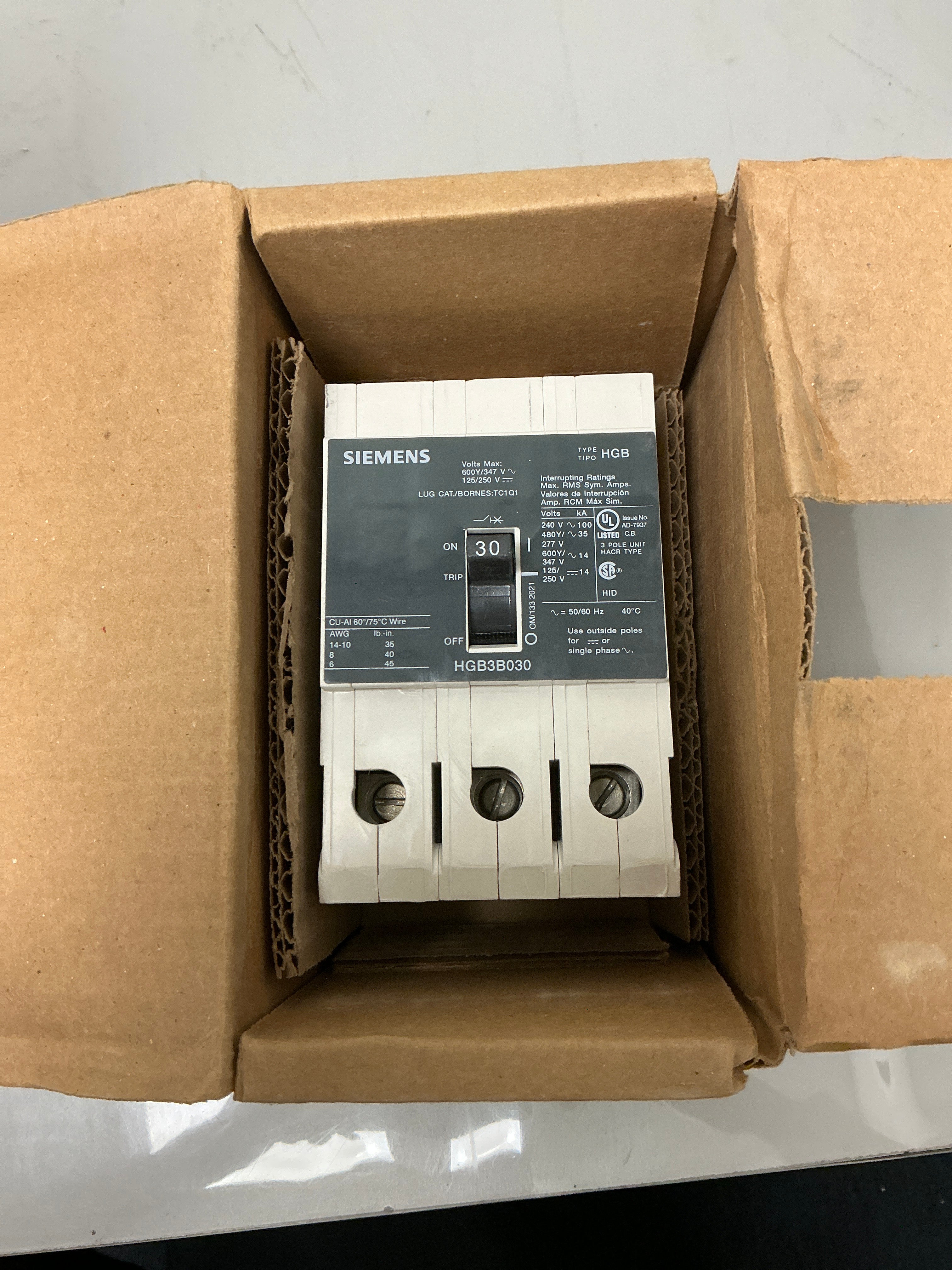 New Siemens HGB3B030 3 Pole, 30 Amps, 480 Volts Circuit Breaker