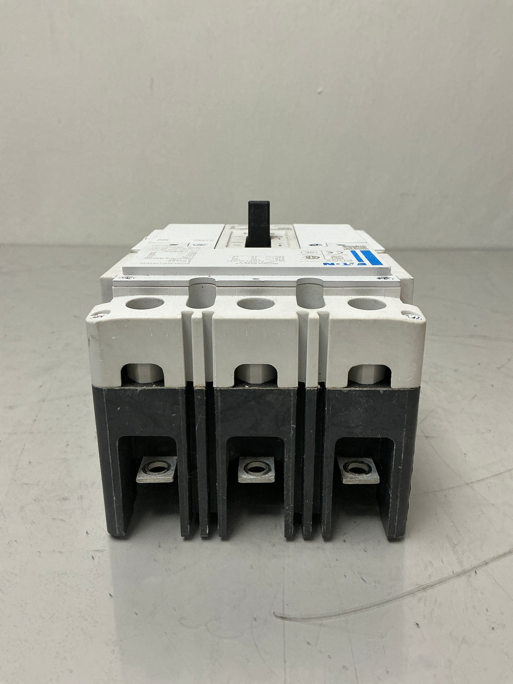 New Eaton PDG23M0175TFFL 3 Pole, 175 Amps, 600 Volts Circuit Breaker
