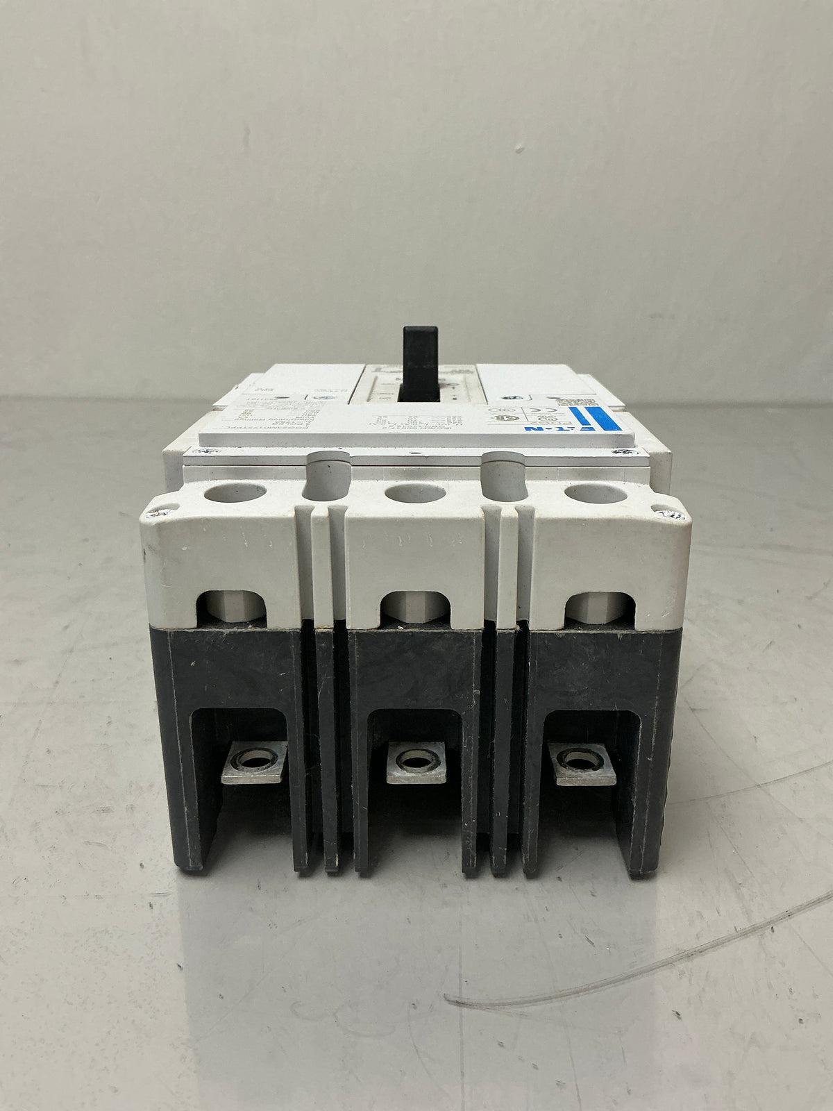 New Eaton PDG23M0175TFFL 3 Pole, 175 Amps, 600 Volts Circuit Breaker