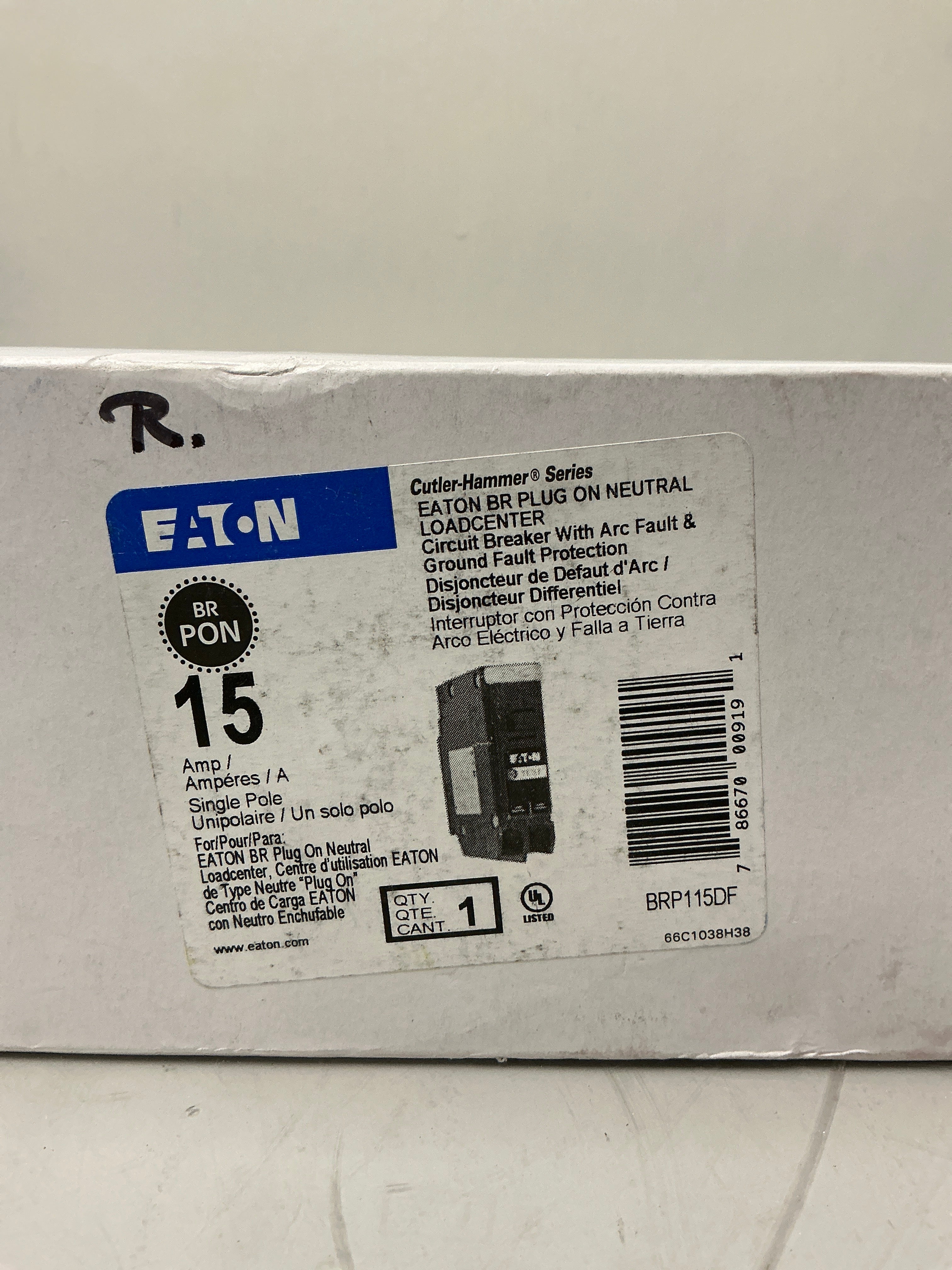 New Eaton BRP115DF 1 Pole, 15 Amps, 120 Volts Circuit Breaker