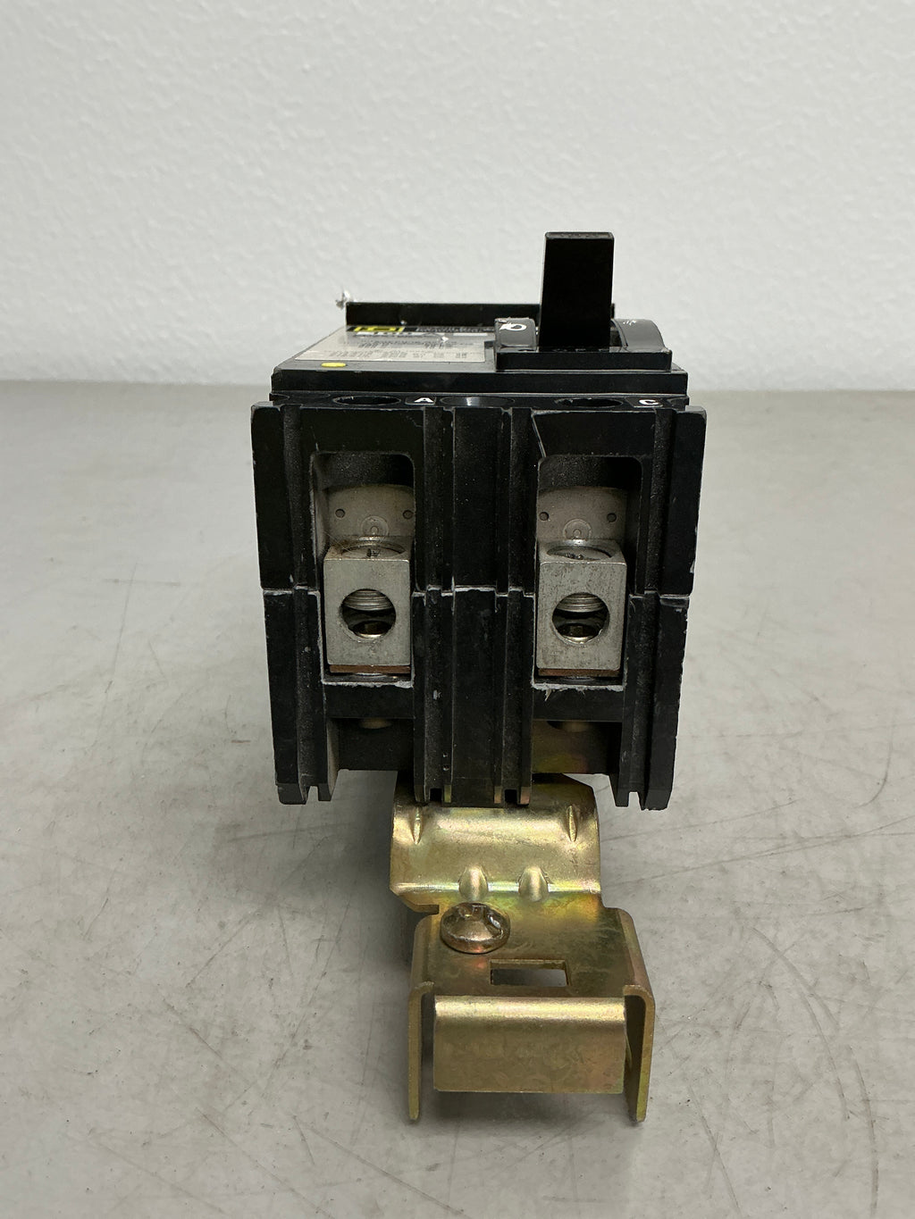 *CHIPPED* Used FH26100AC 2 Poles, 100 Amps