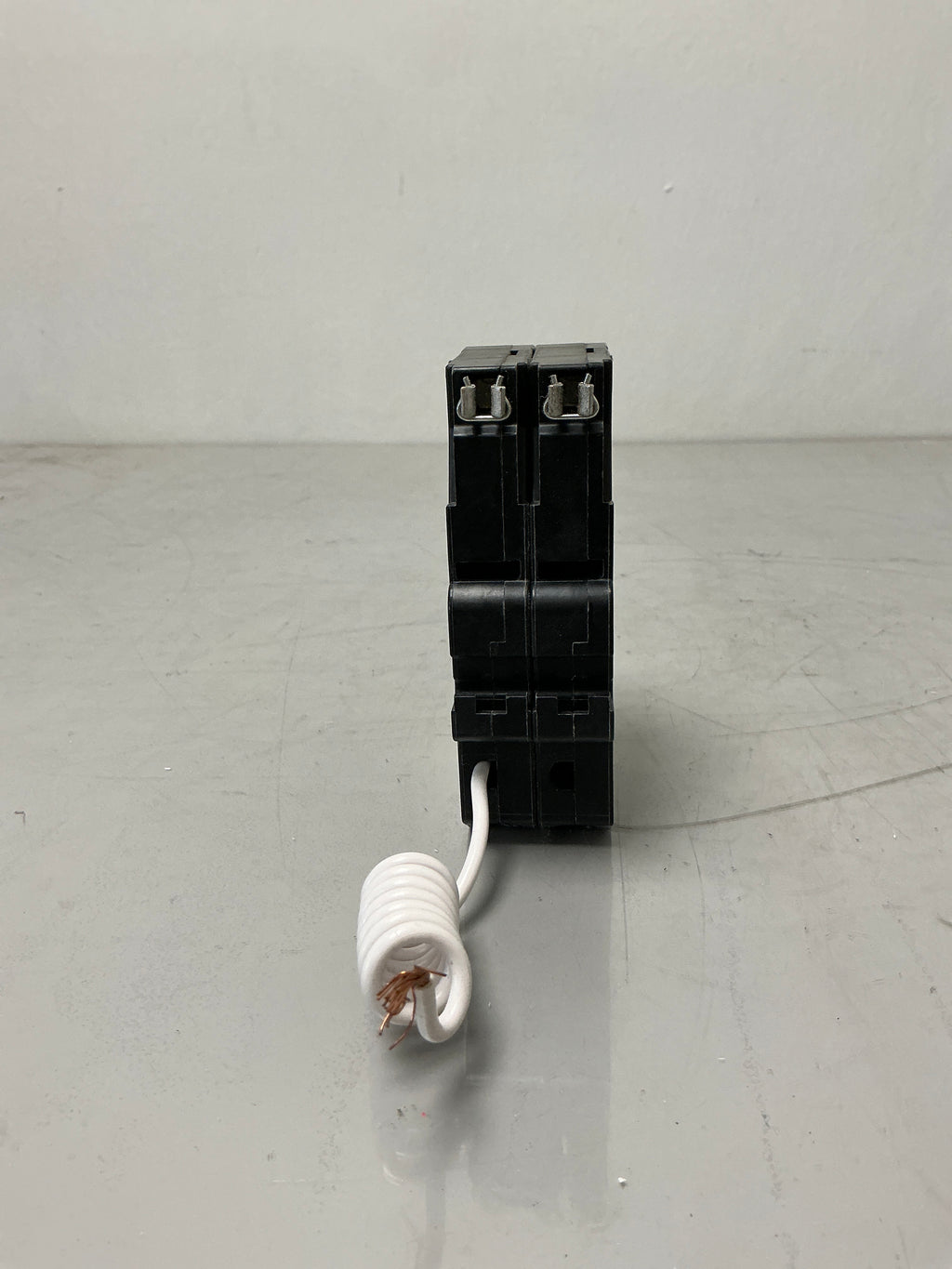 New Eaton CHN225GF 2 Pole, 25 Amps, 120/240 Volt Circuit Breaker
