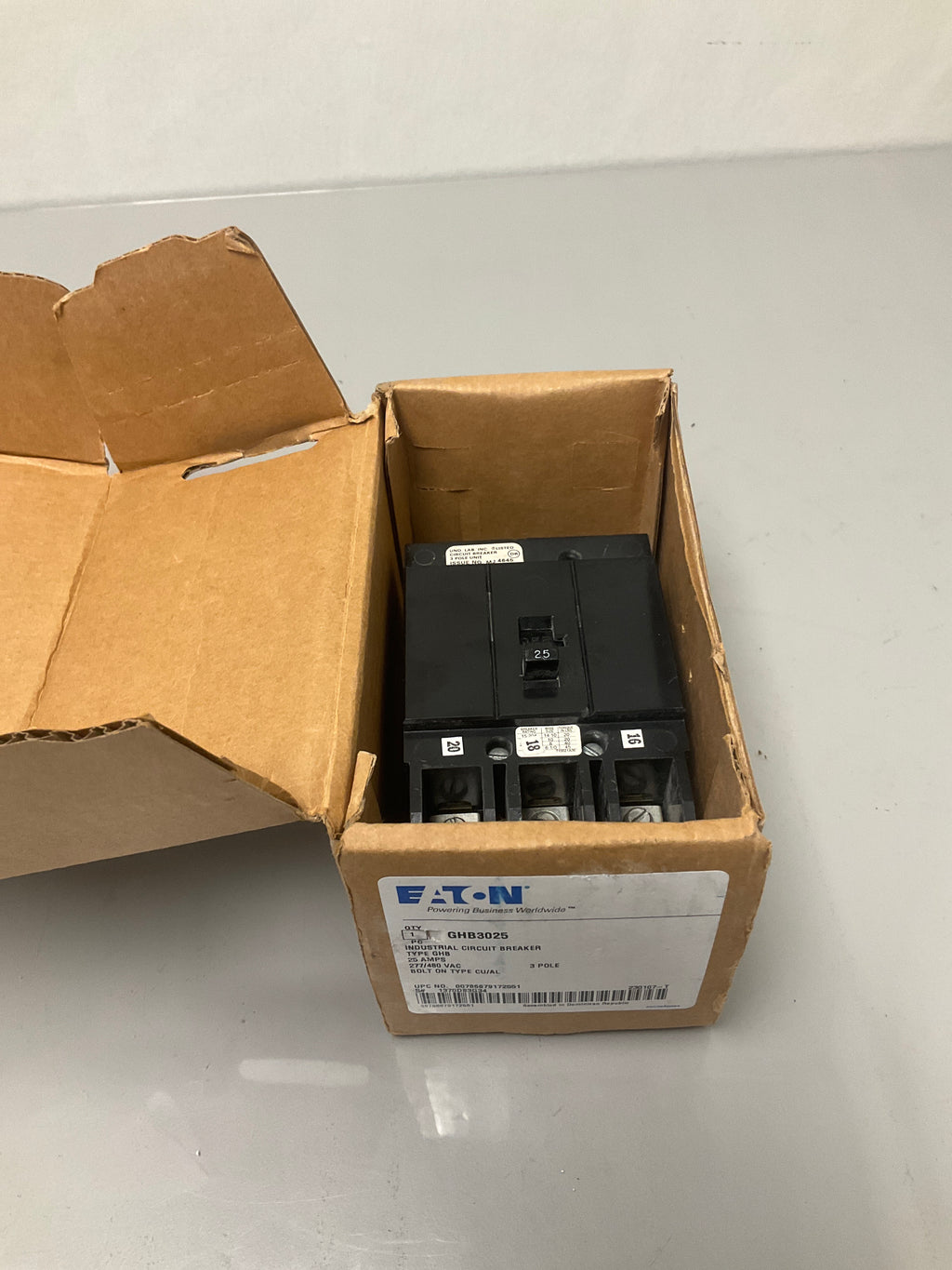 New Eaton GHB3025 3 Pole, 25 Amps, 480 Volts Circuit Breaker