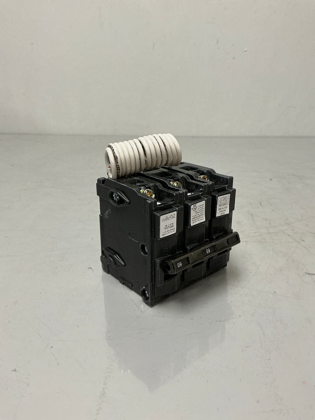 New Siemens Q26000S01 2 Pole, 60 Amps, 240 Volts Circuit Breaker