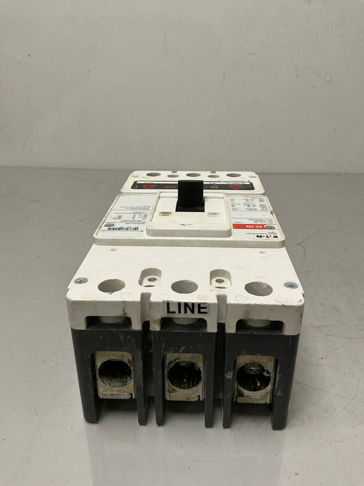 Used Eaton KD3400 3 Pole, 250 Amps, 600 Volts Circuit Breaker