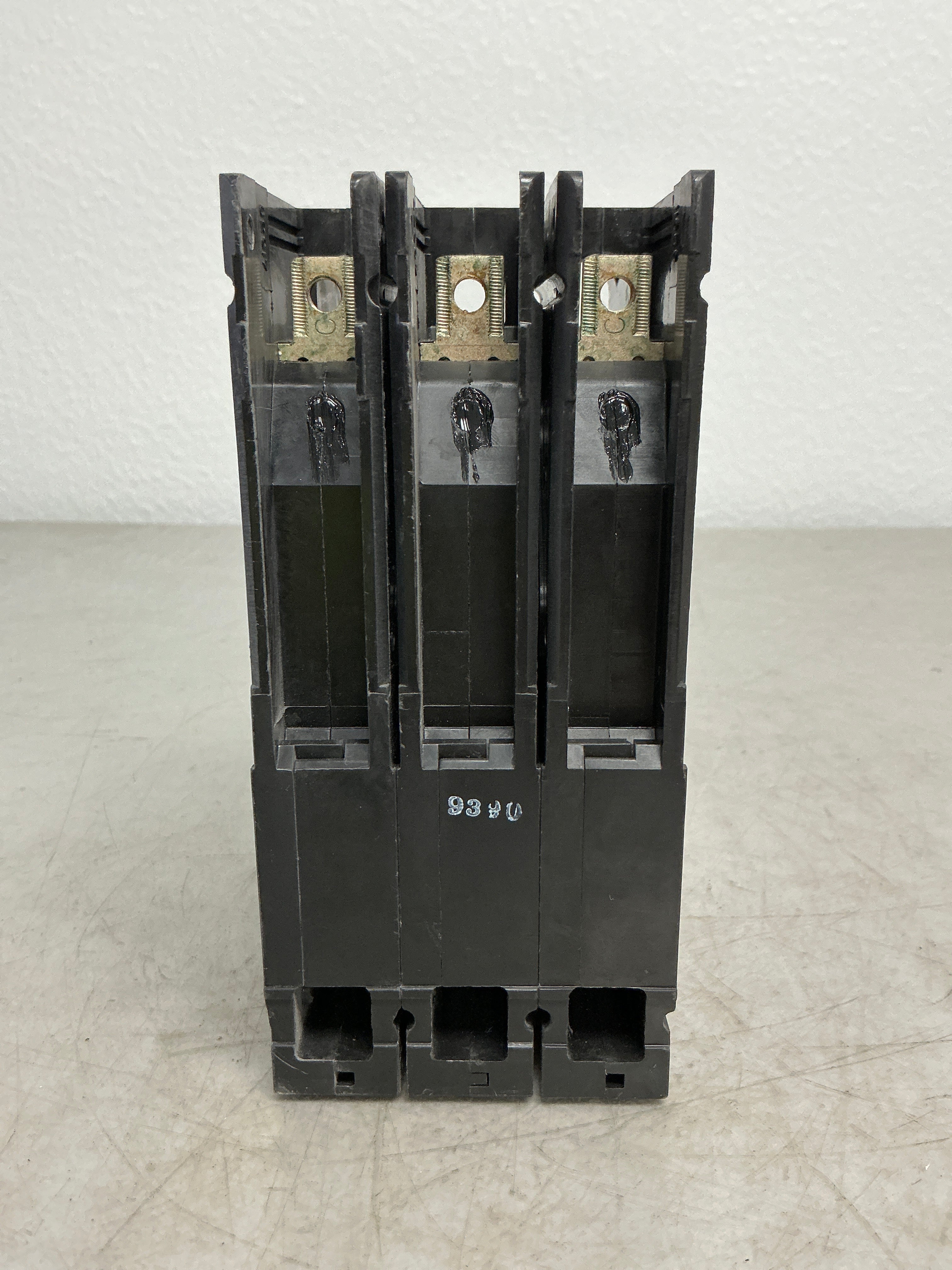 Used Siemens HED43B100 3 Pole, 100 Volts, 480 Volts Circuit Breaker