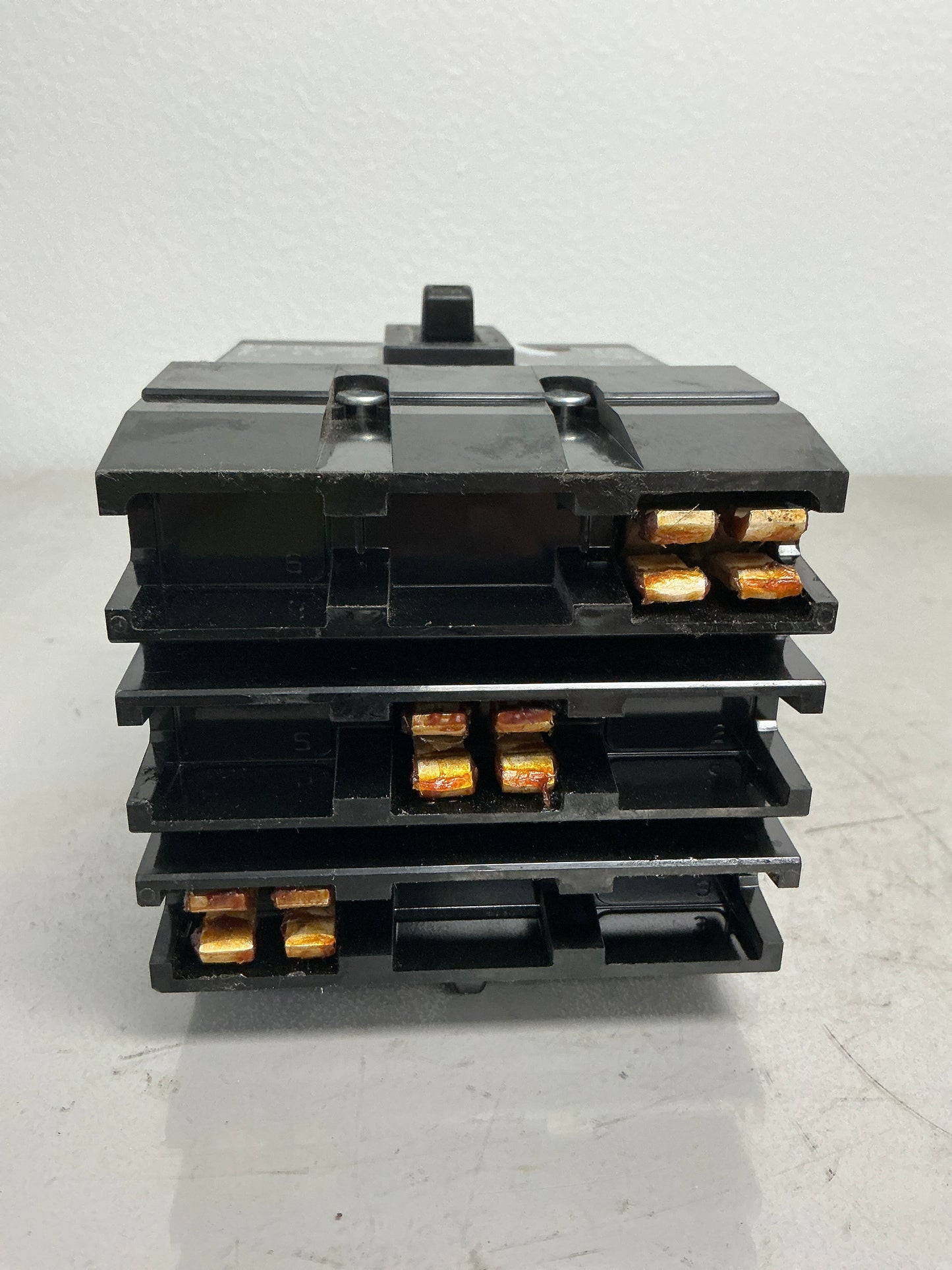 *CHIPPED* Used Square D QBA32150 3 Pole, 150 Amps, 240 Volts