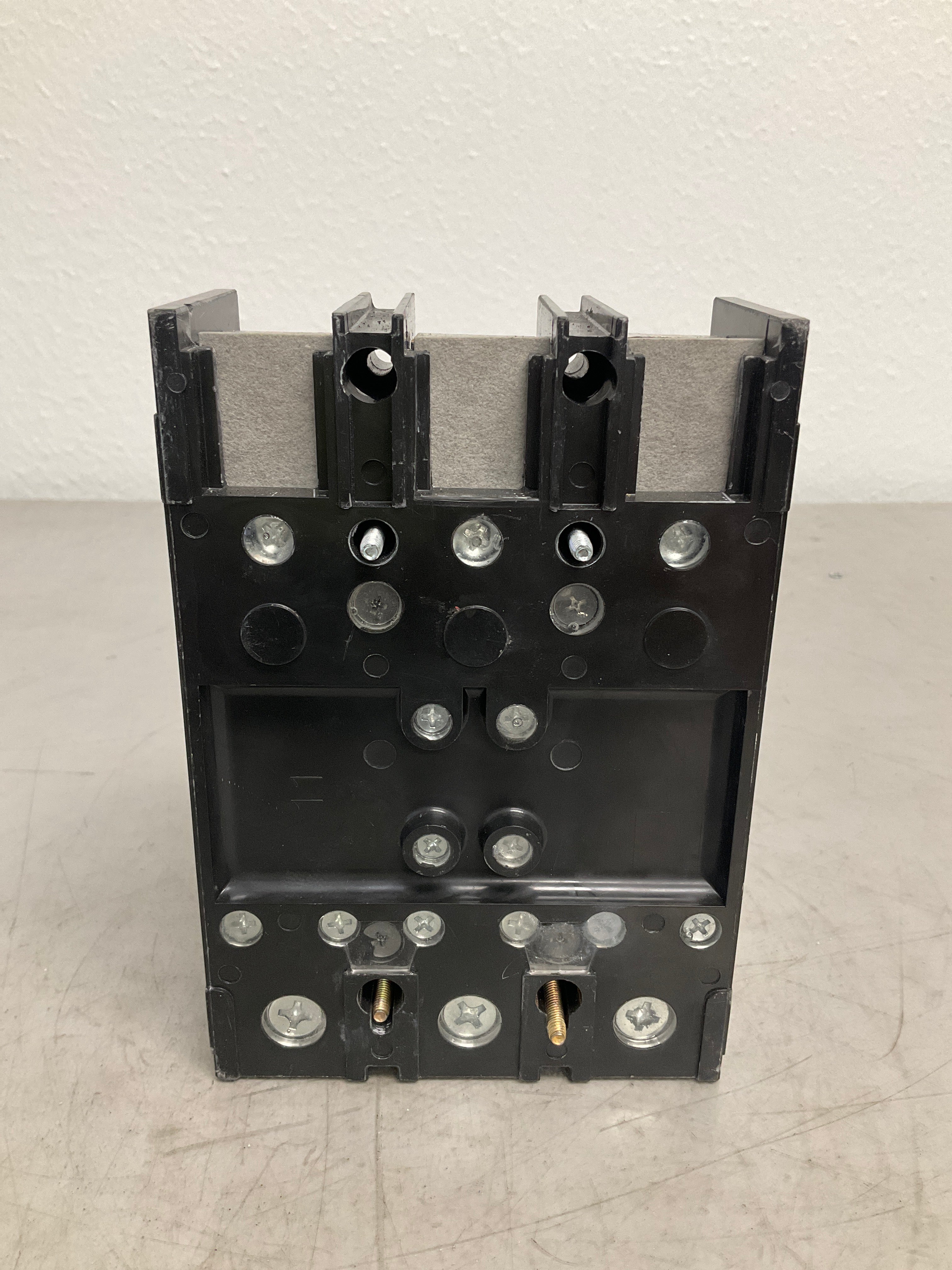 Used Square D QDL32200RP 3 Pole, 200 Amps, 240 Volts